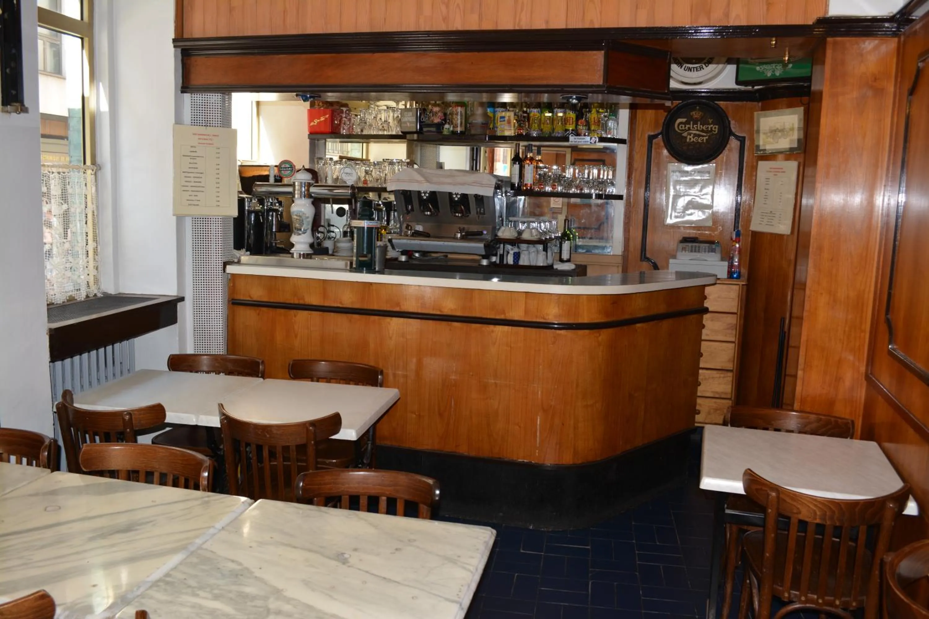 Lounge or bar in Hôtel Stanislas sans ascenseur