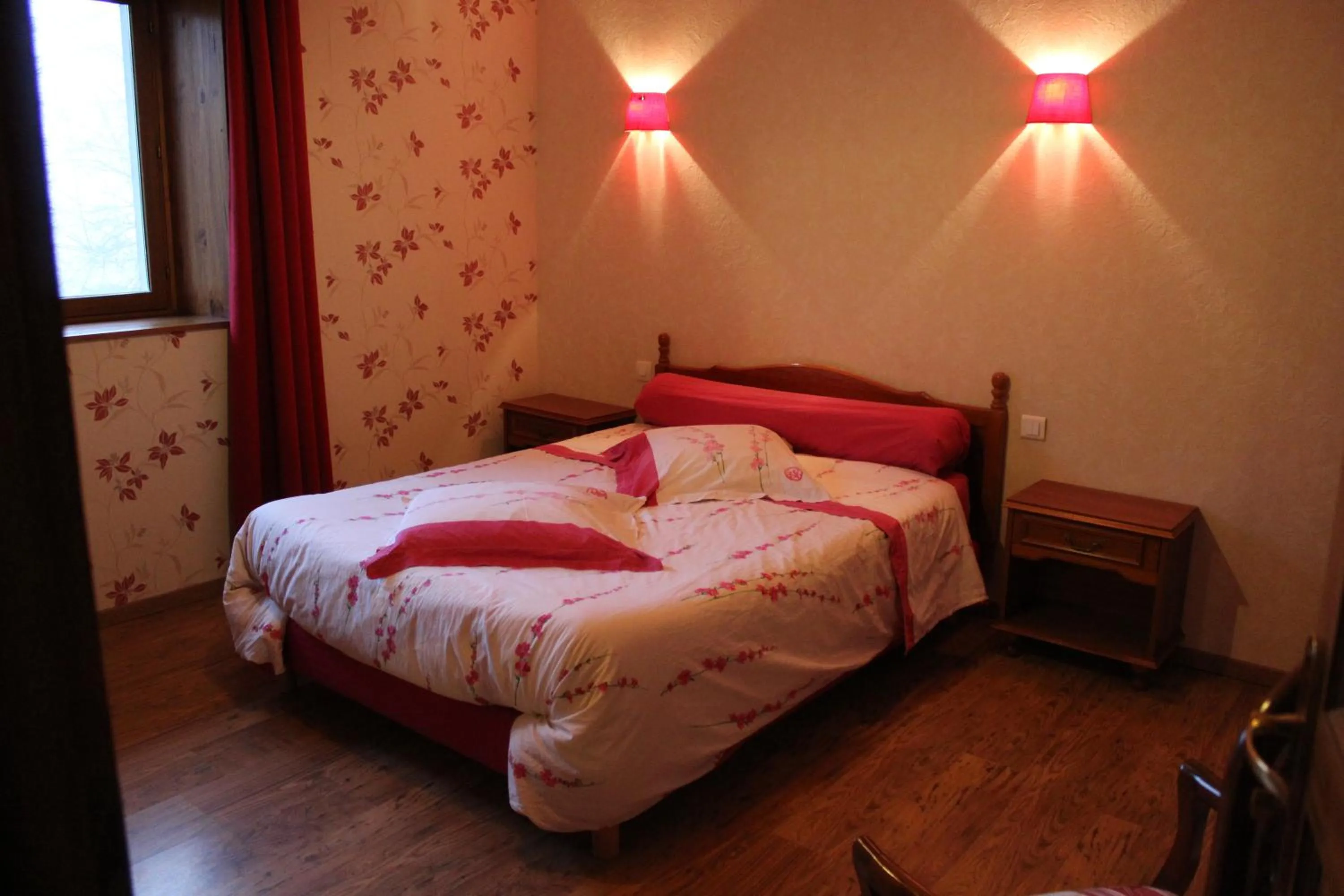 Double Room Rubis - single occupancy in Chambres d 'hôtes "Au vieux Préssoir"