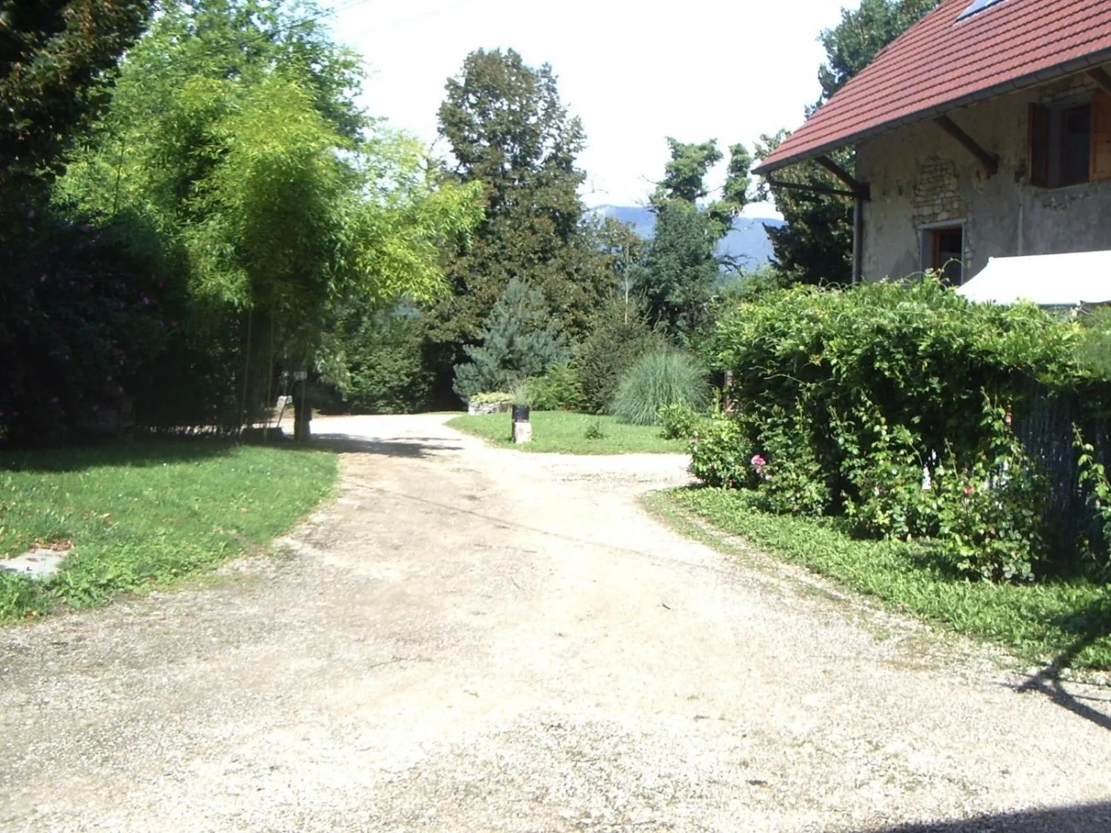 Garden in Chambres d 'hôtes "Au vieux Préssoir"