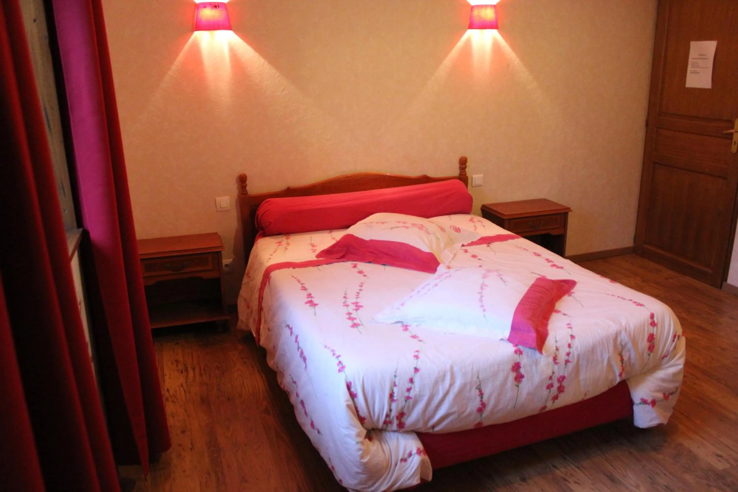 Bed in Chambres d 'hôtes "Au vieux Préssoir"