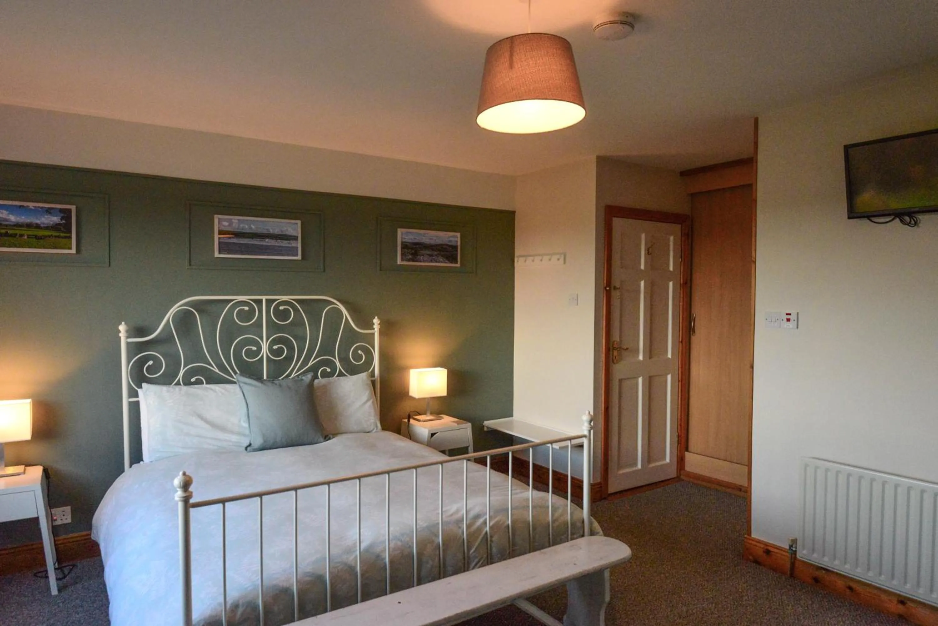 Bed in BlueTit Lodge