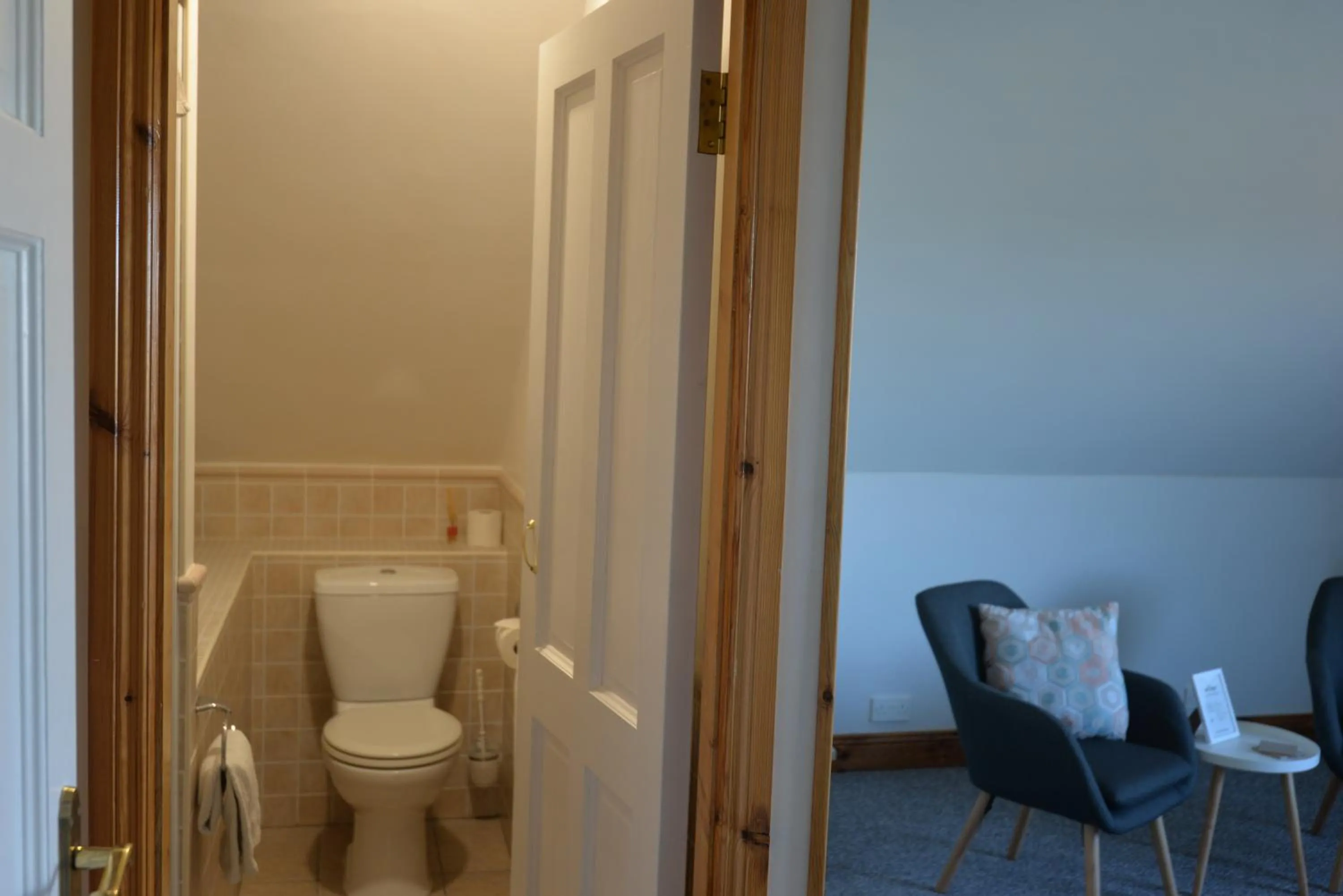 Bathroom in BlueTit Lodge