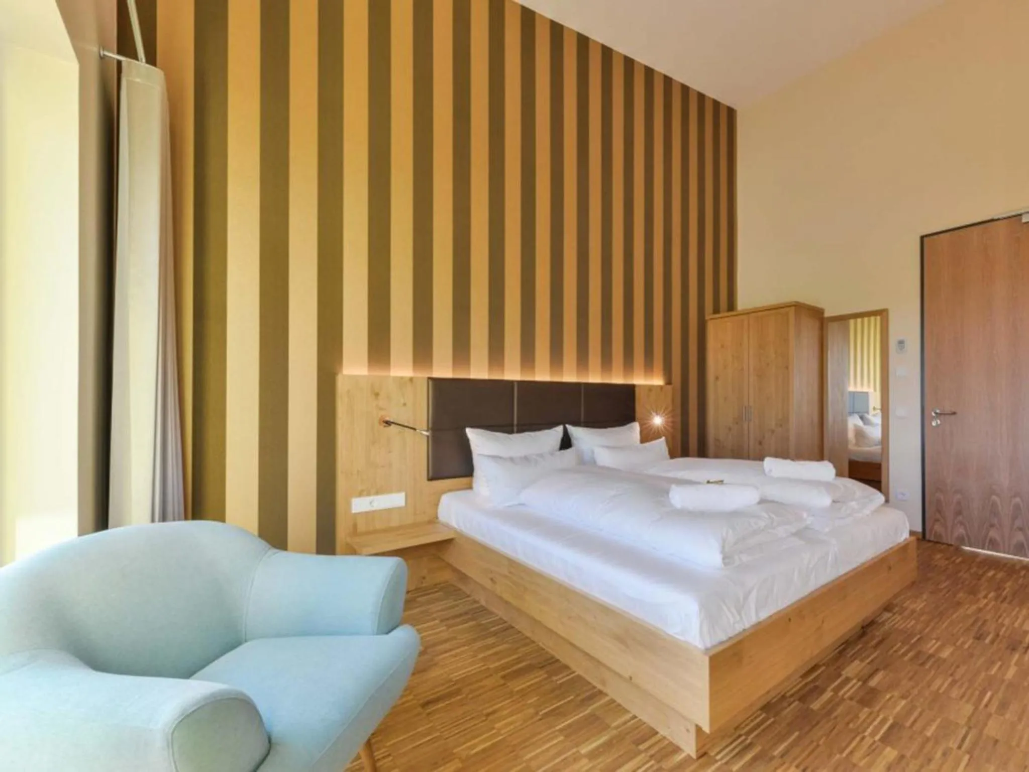 Bed in Hotel & Golfrestaurant Gut Wissmannshof