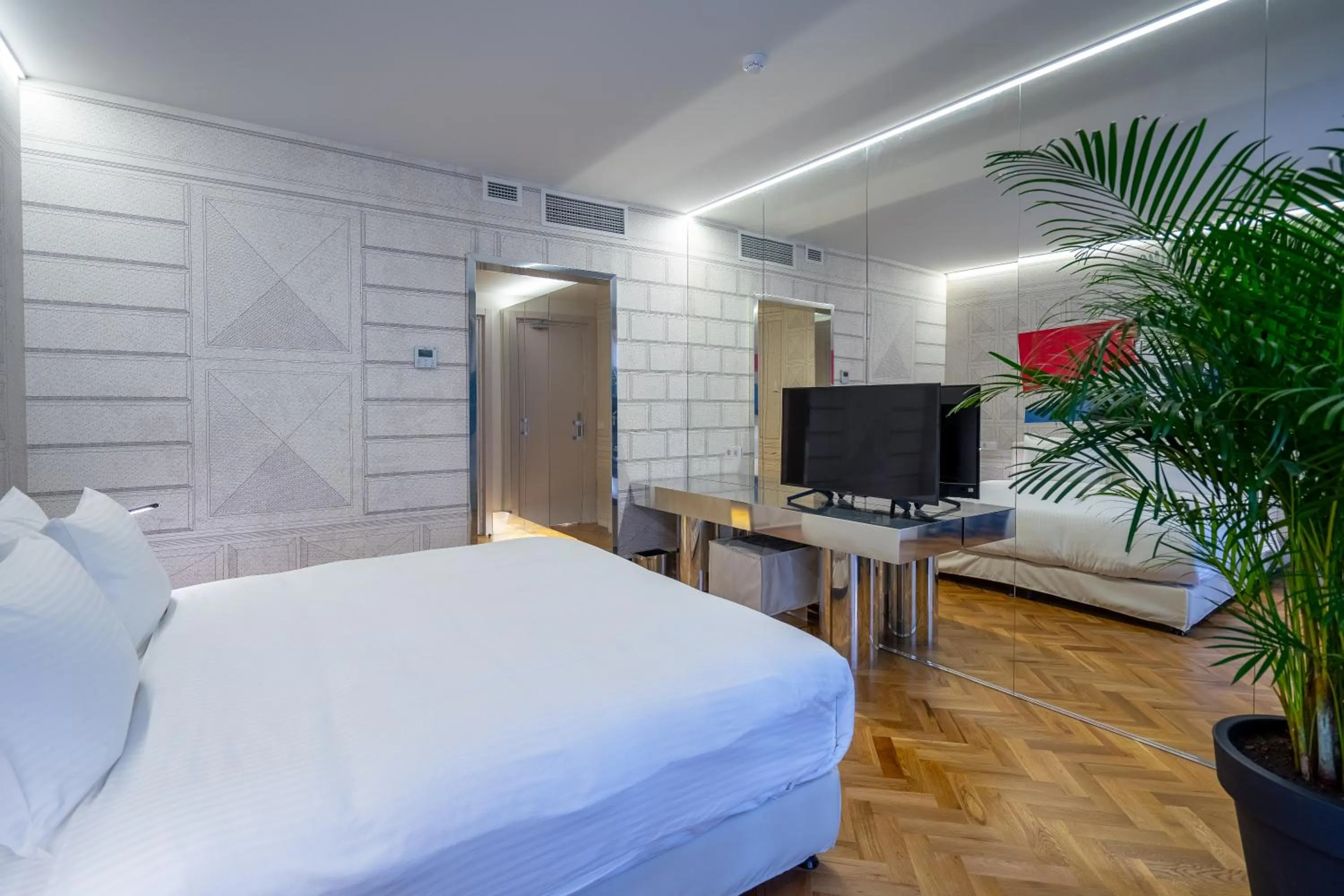 TV and multimedia, Bed in Platforma Design Hotel