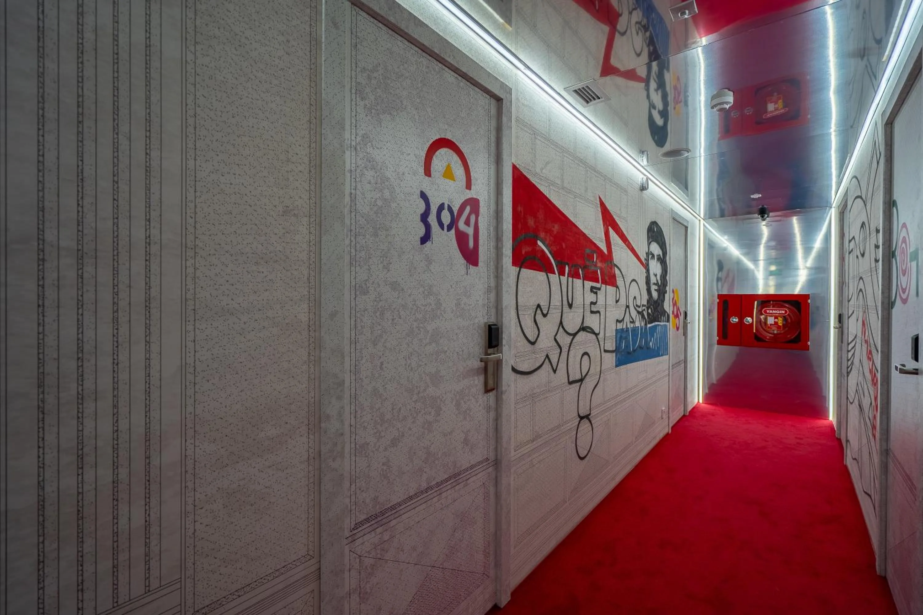 Property building in Platforma Design Hotel