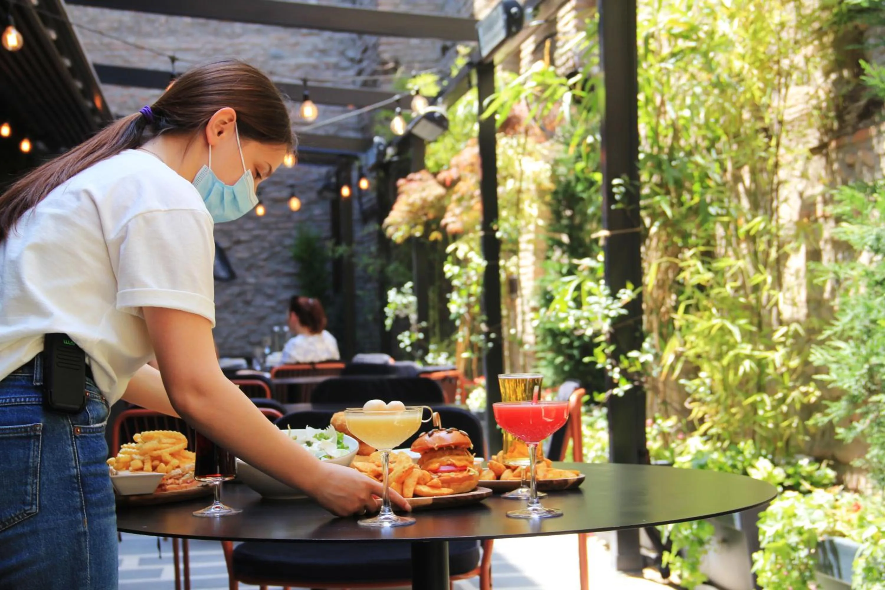 Food and drinks in Platforma Design Hotel