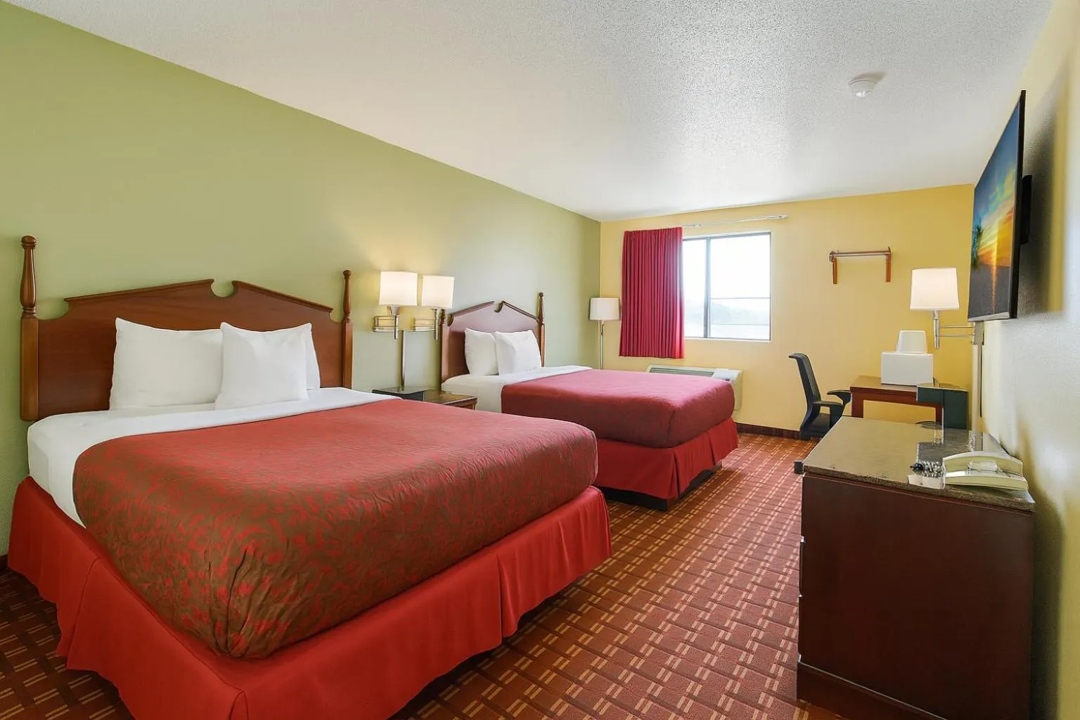Photo of the whole room, Bed in Days Inn by Wyndham Morton
