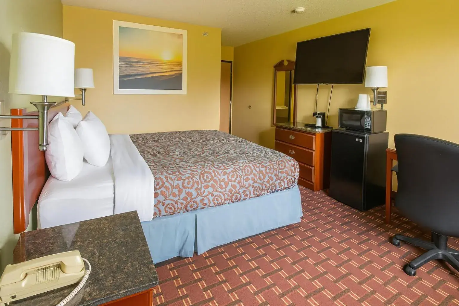 King Room - Disability Access/Non-Smoking in Days Inn by Wyndham Morton King Room - Disability Access/Non-Smoking in Days Inn by Wyndham Morton