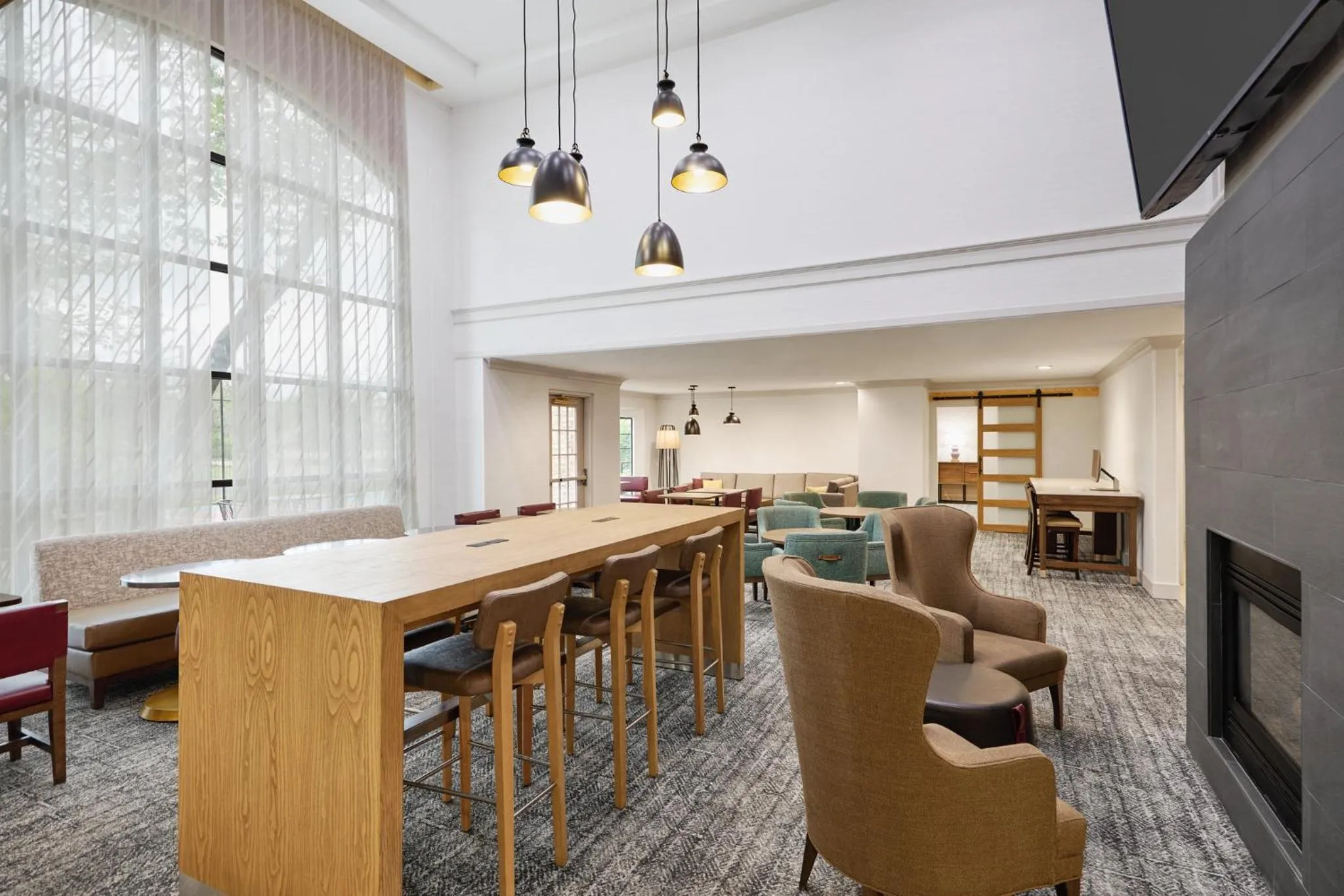 Property building in Staybridge Suites Peoria Downtown by IHG