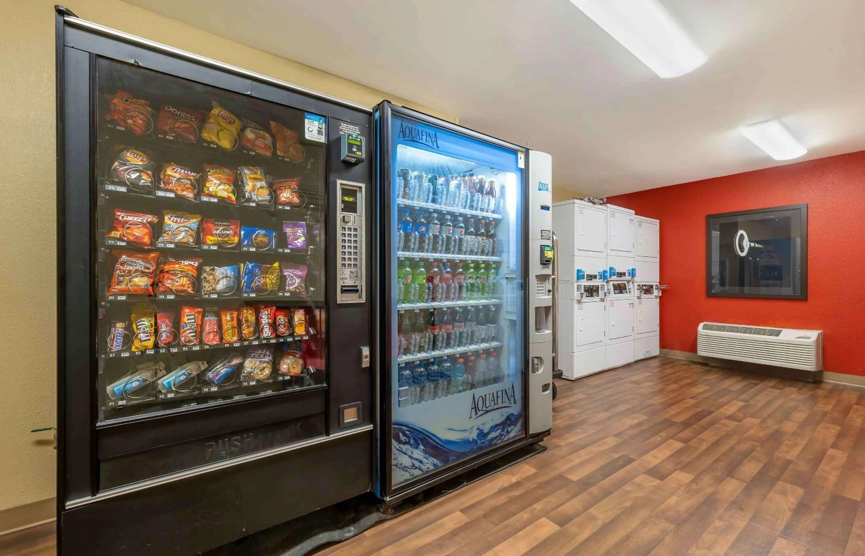 Property building in Extended Stay America Select Suites - St Louis - O' Fallon, IL