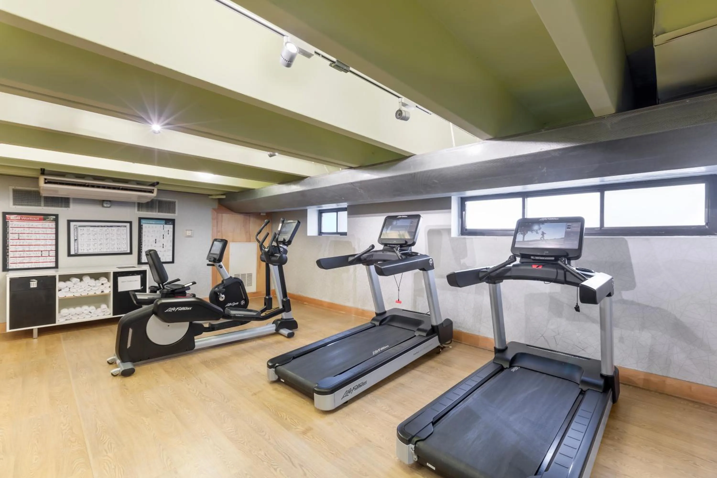Fitness centre/facilities in Best Western Plus Milwaukee West