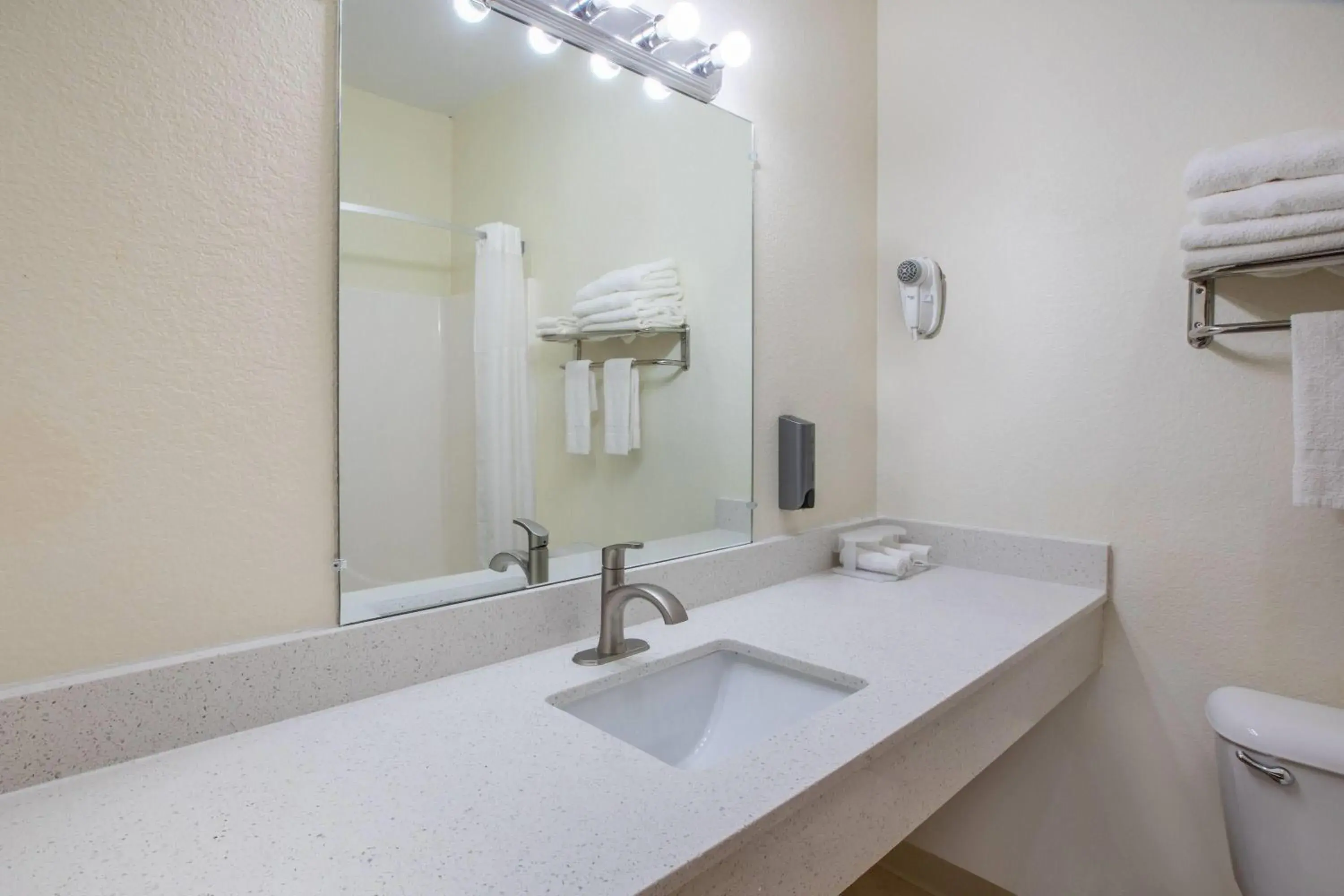 Bathroom in Days Inn by Wyndham Mackinaw City - Bridgeview Area Bathroom in Days Inn by Wyndham Mackinaw City - Bridgeview Area
