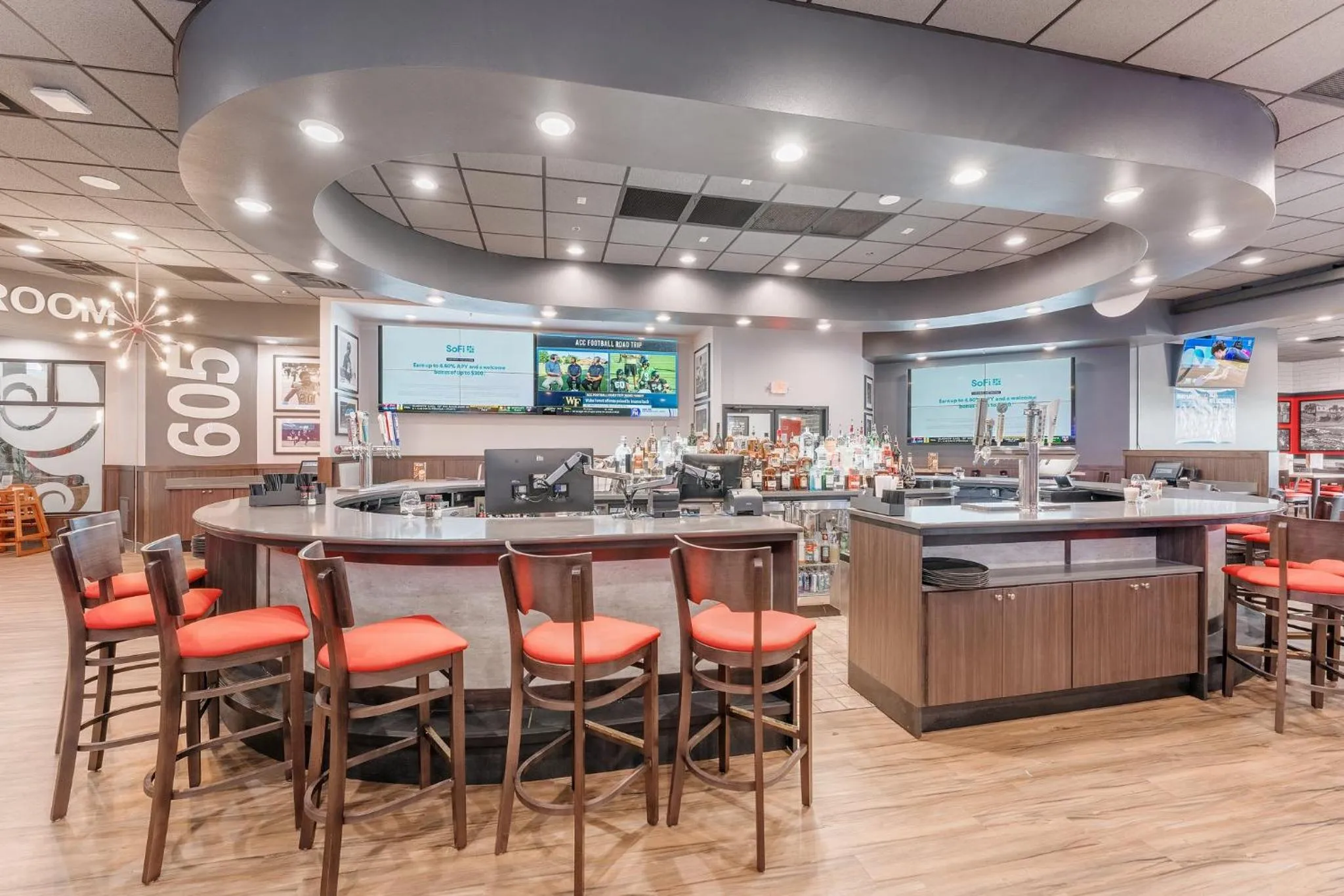 Restaurant/places to eat in Ramada by Wyndham Sioux Falls Airport - Waterpark Resort & Event Center