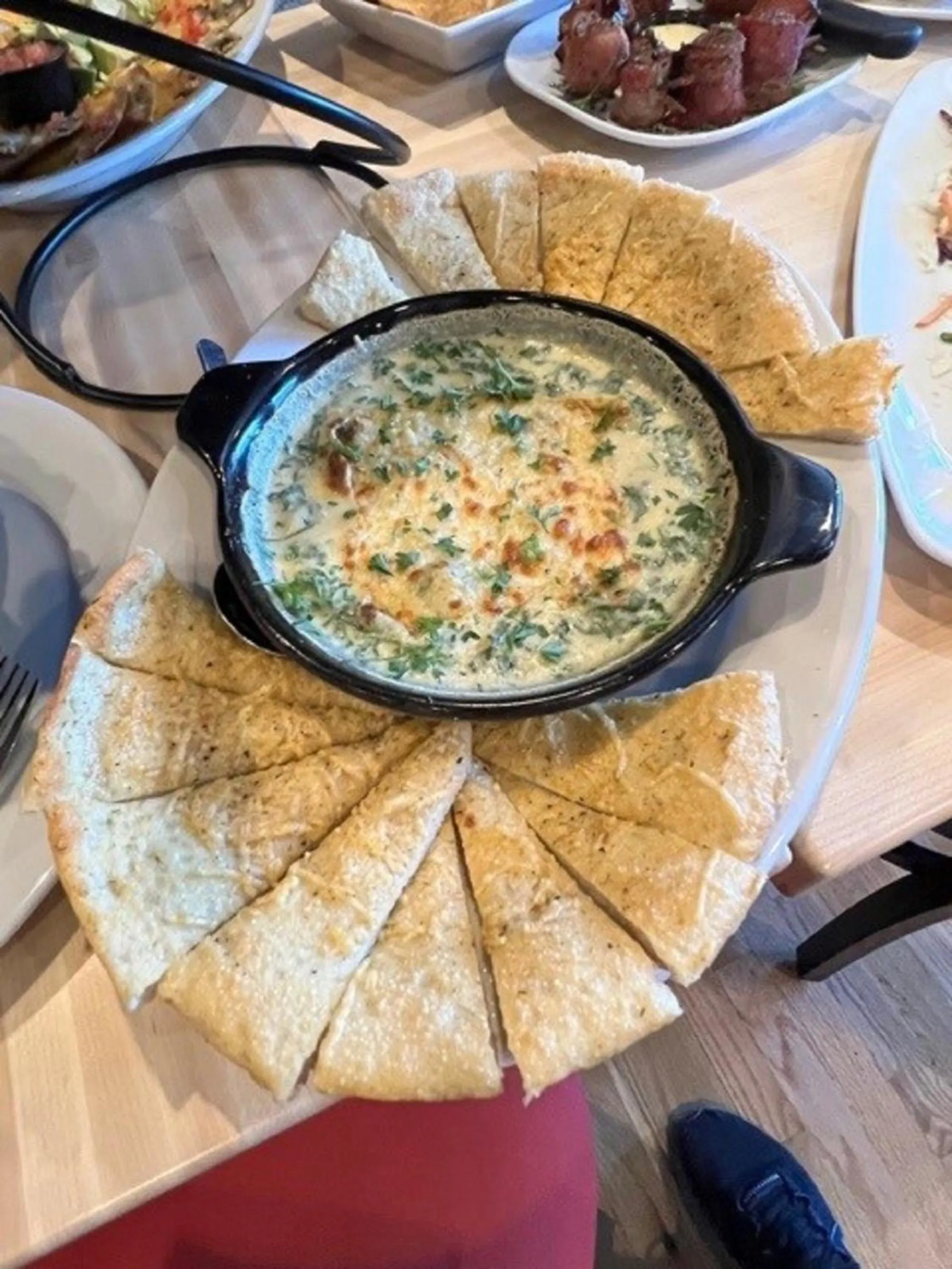 Restaurant/places to eat in Ramada by Wyndham Sioux Falls Airport - Waterpark Resort & Event Center