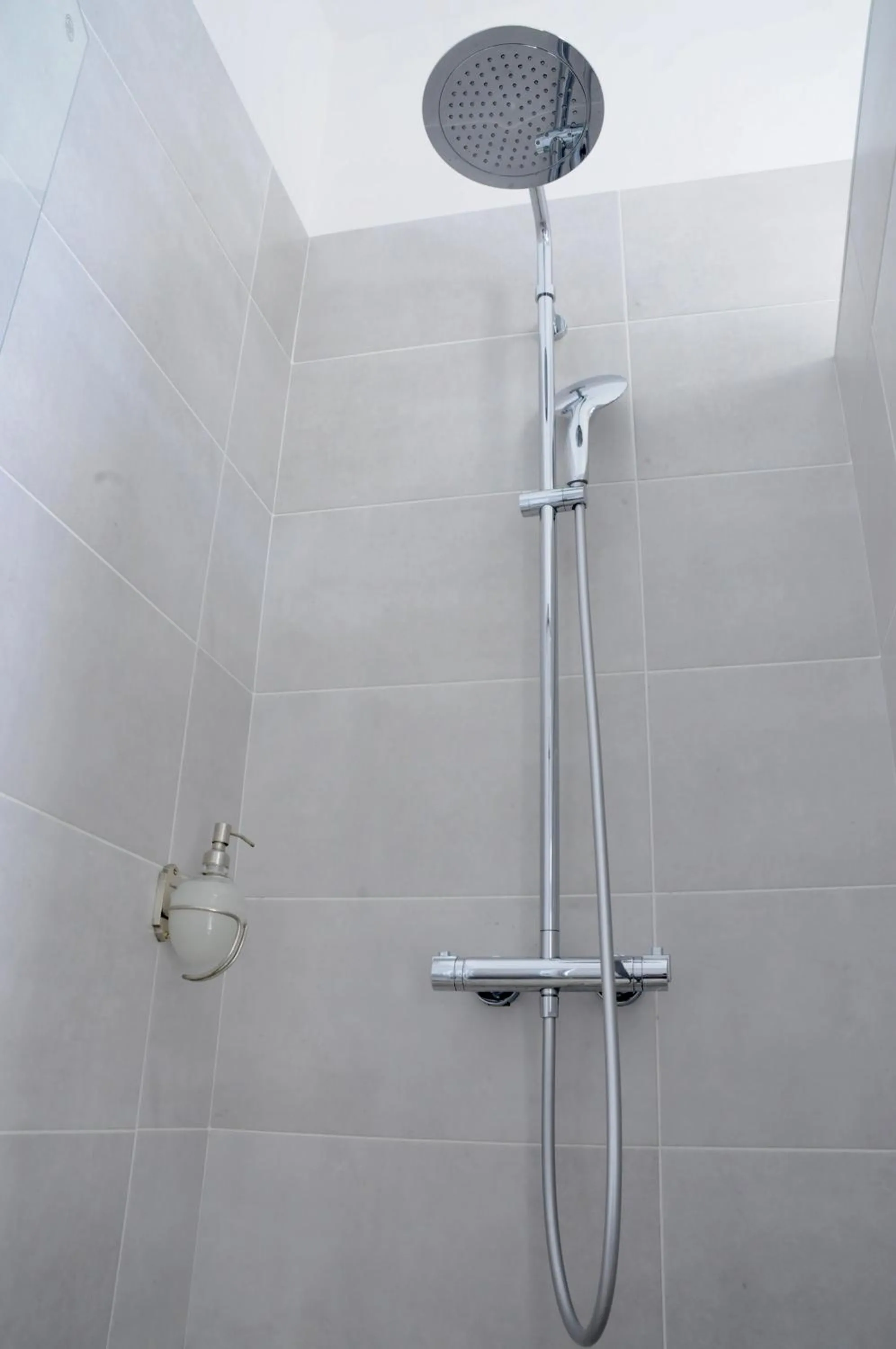 Shower in Domaine de Selhac