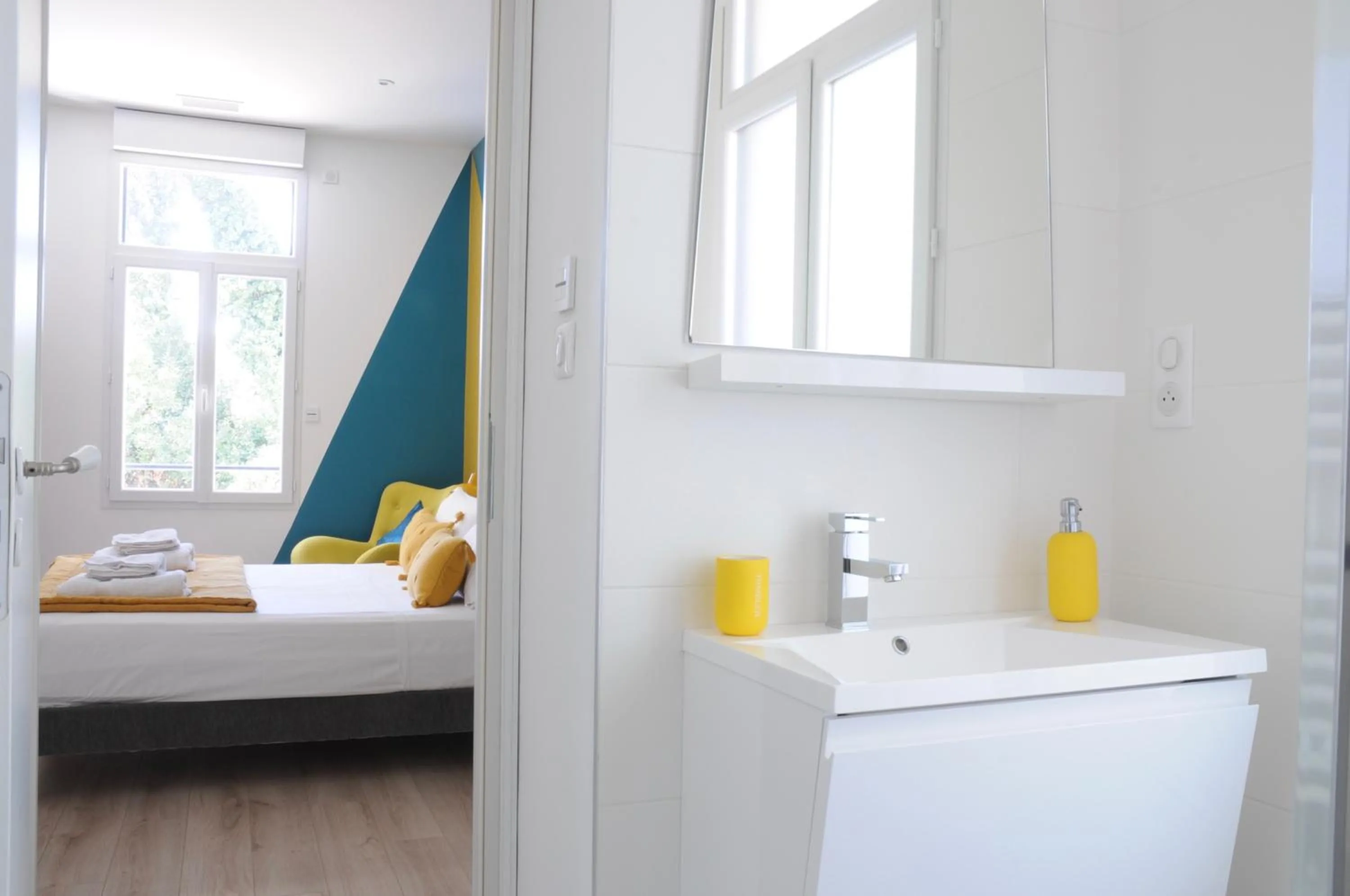 Bathroom, Bed in Domaine de Selhac