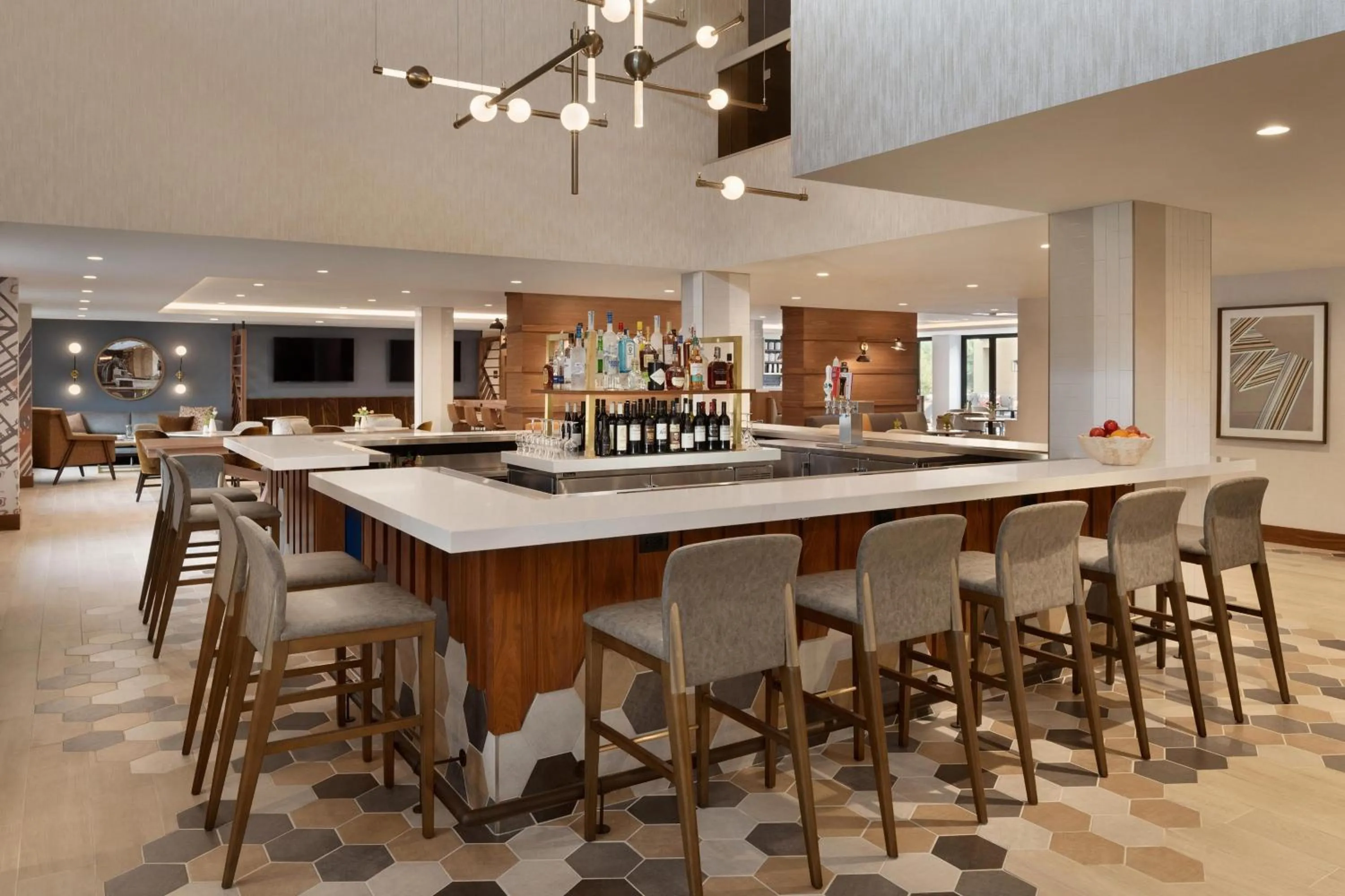 Restaurant/places to eat in Sheraton Madison Hotel