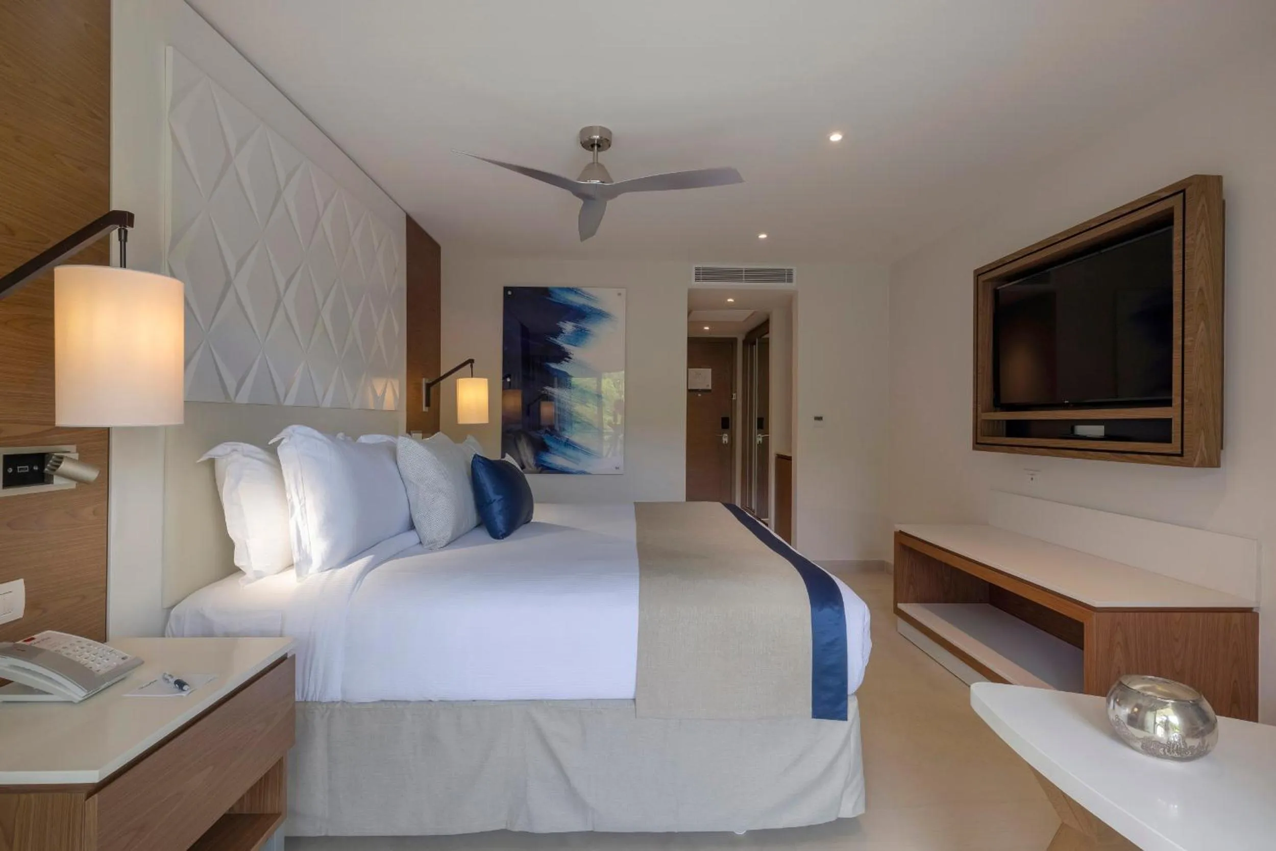 Bed in Royalton Grenada, An Autograph Collection All-Inclusive Resort