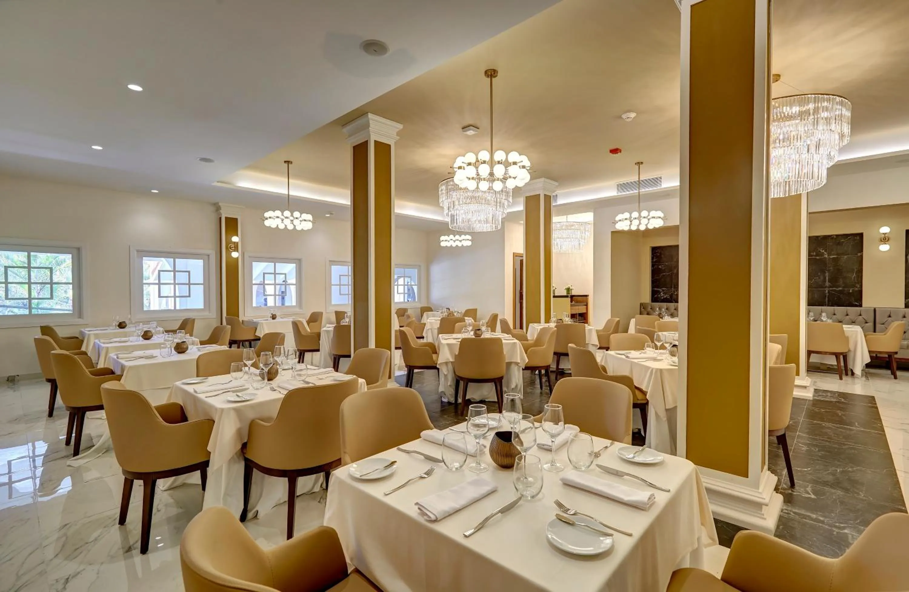 Restaurant/places to eat in Royalton Grenada, An Autograph Collection All-Inclusive Resort