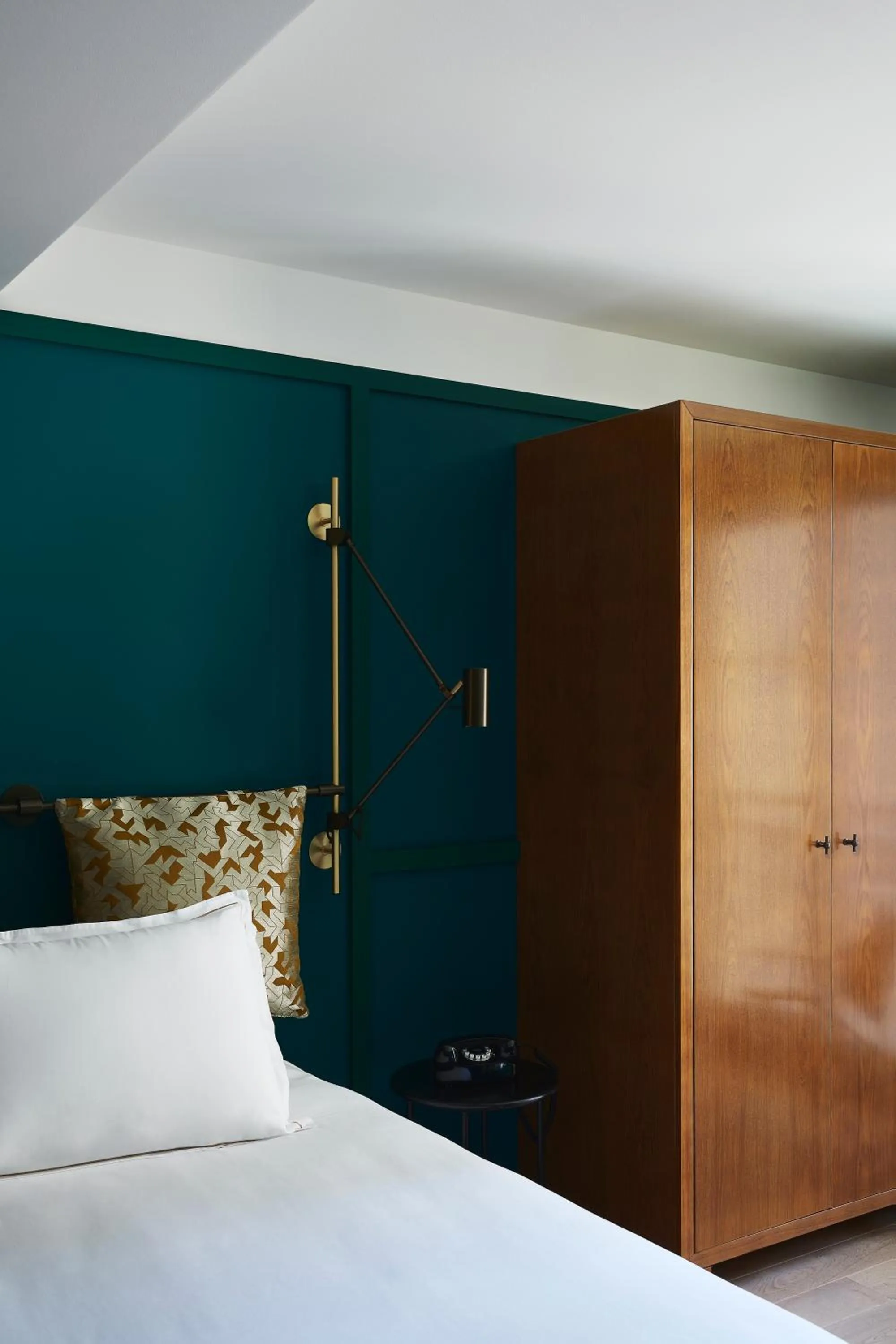 Bed in Hôtel Le Ballu