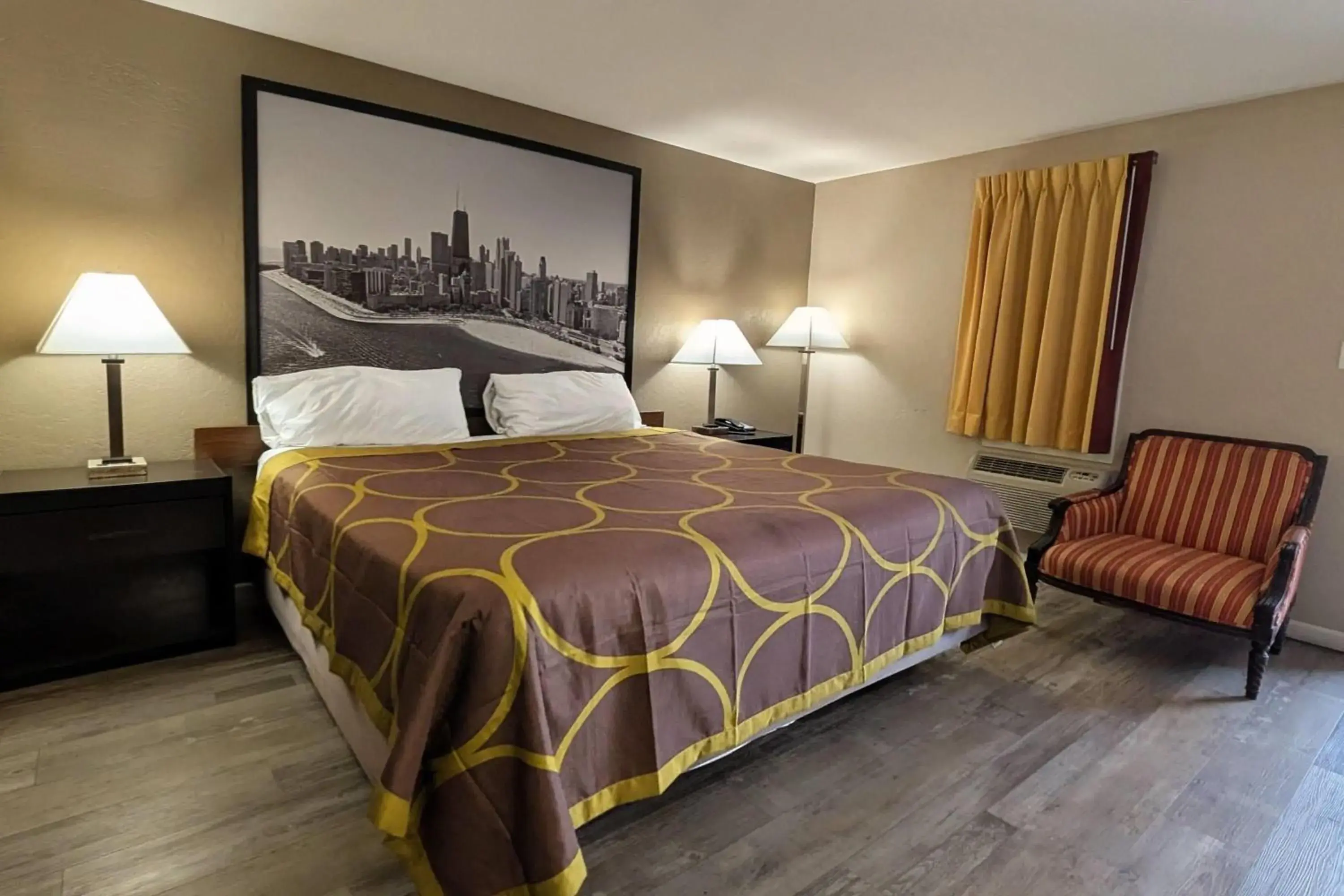 Photo of the whole room, Bed in Super 8 by Wyndham Taylorville IL Photo of the whole room, Bed in Super 8 by Wyndham Taylorville IL