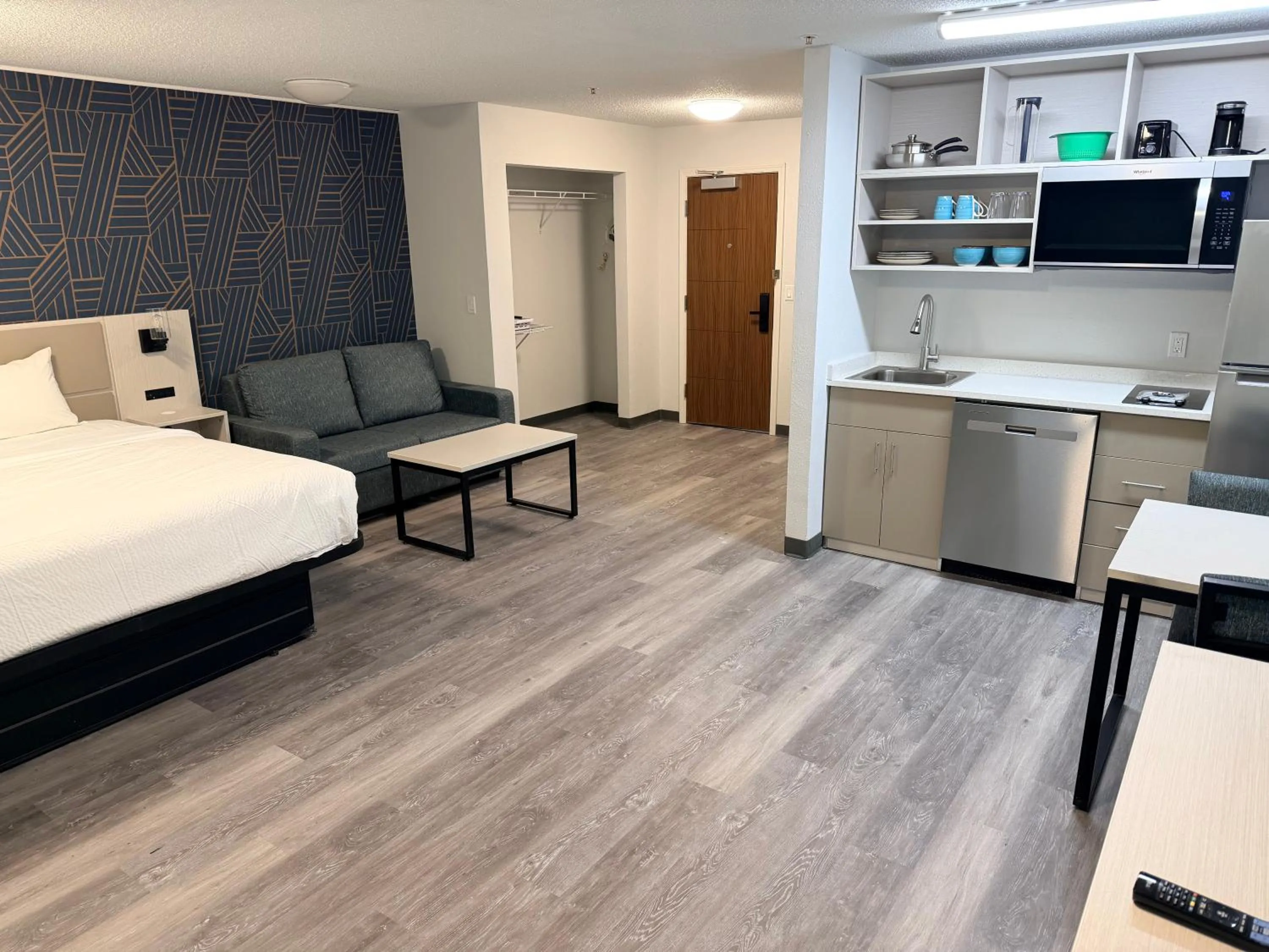 MainStay Suites Indianapolis Northwest - College Parks