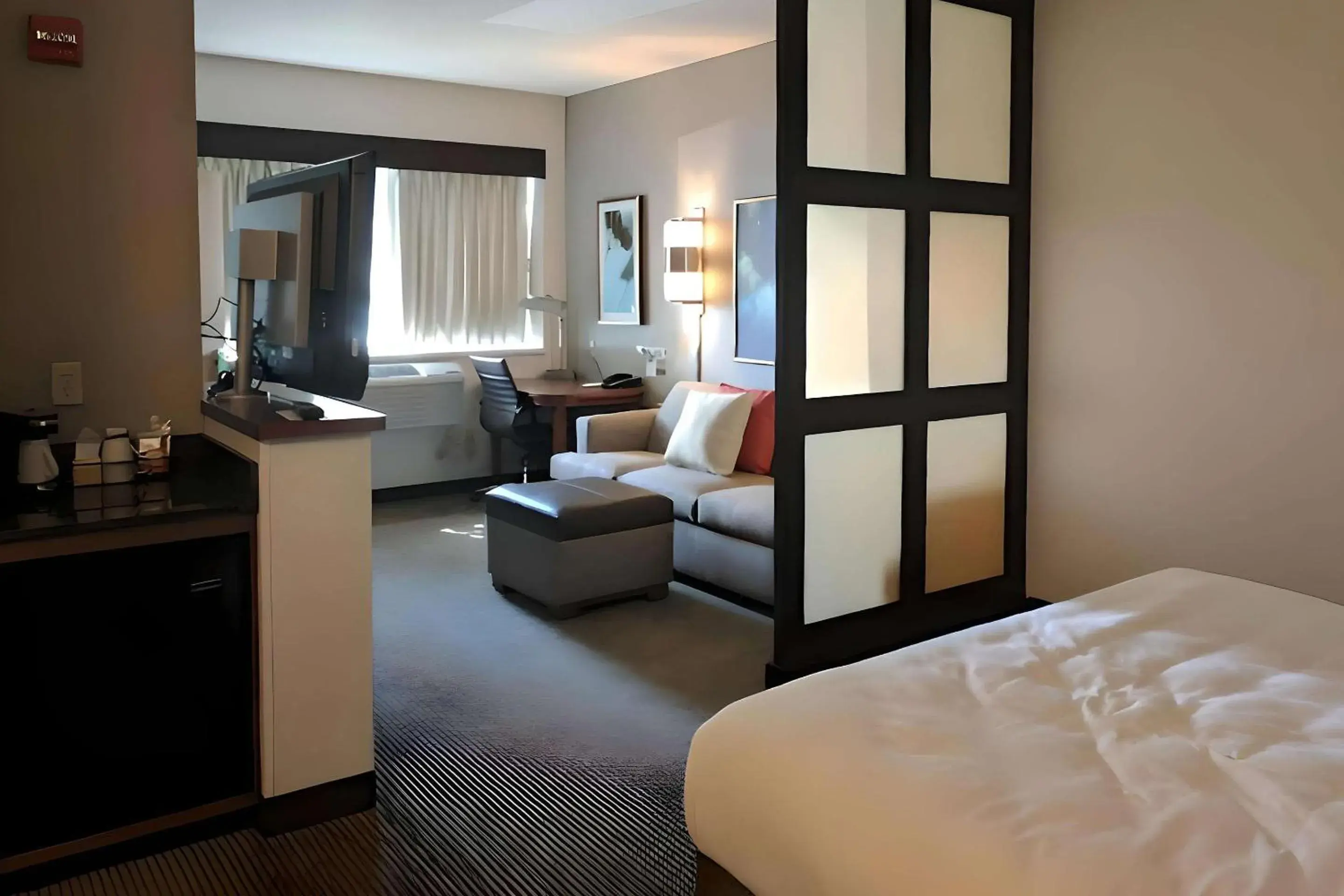 Bedroom, Bed in Comfort Suites Milwaukee West Bedroom, Bed in Comfort Suites Milwaukee West