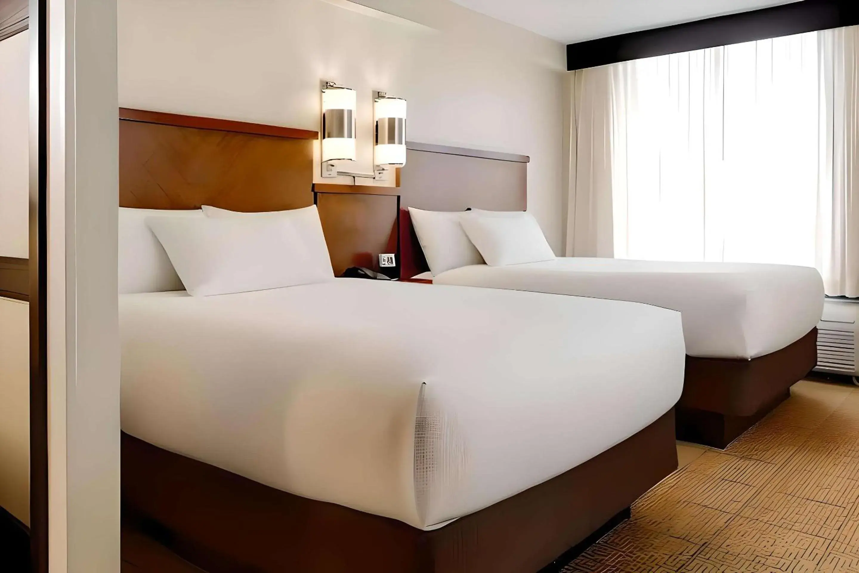 Bedroom, Bed in Comfort Suites Milwaukee West Bedroom, Bed in Comfort Suites Milwaukee West