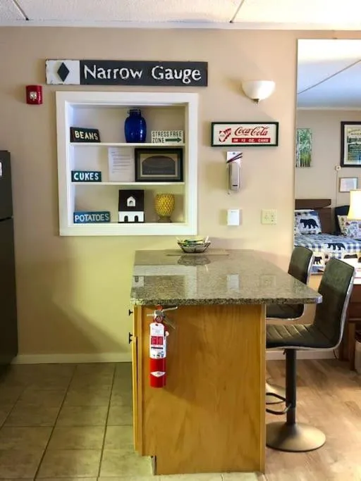 Attitash Mountain Village Studio - Slope View - Ski - Storyland