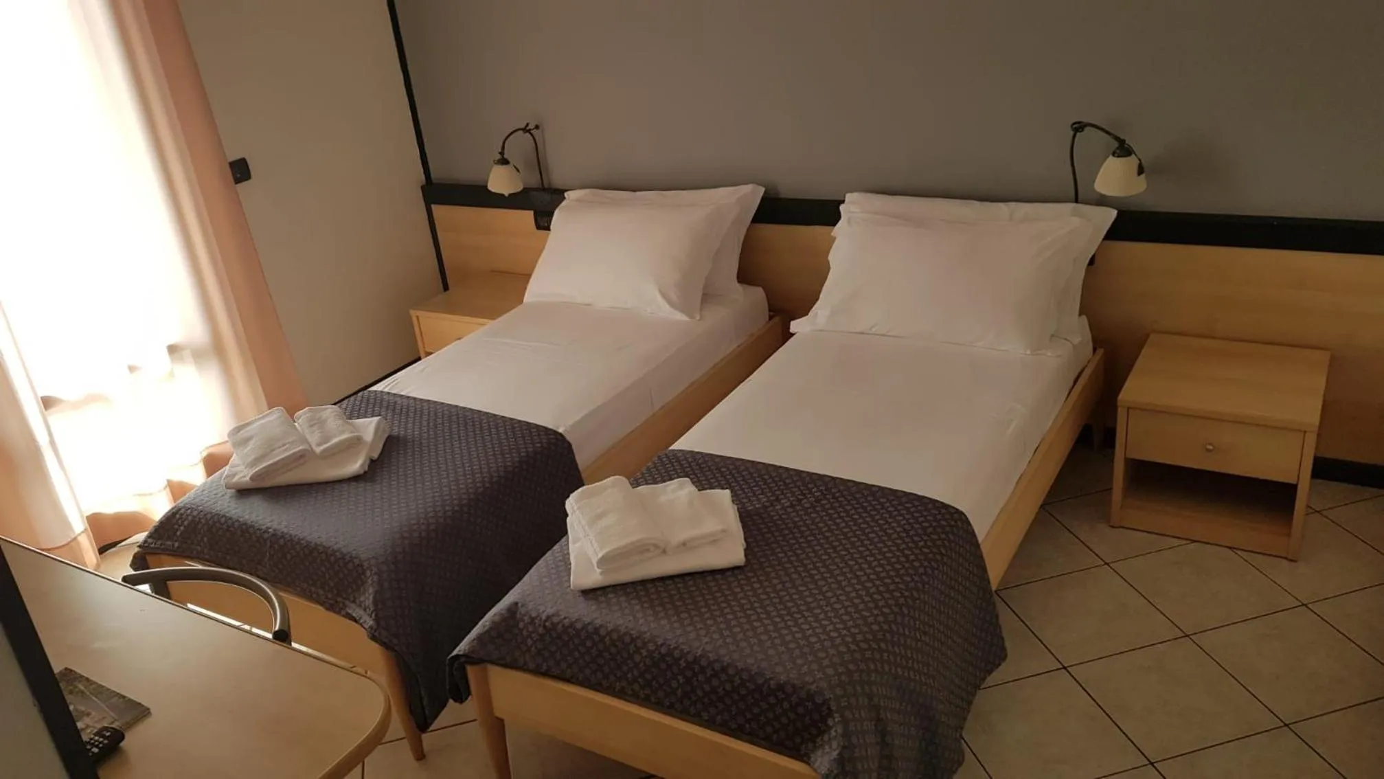 Bed in Hotel Gran Delta di ALBA-INVEST srl