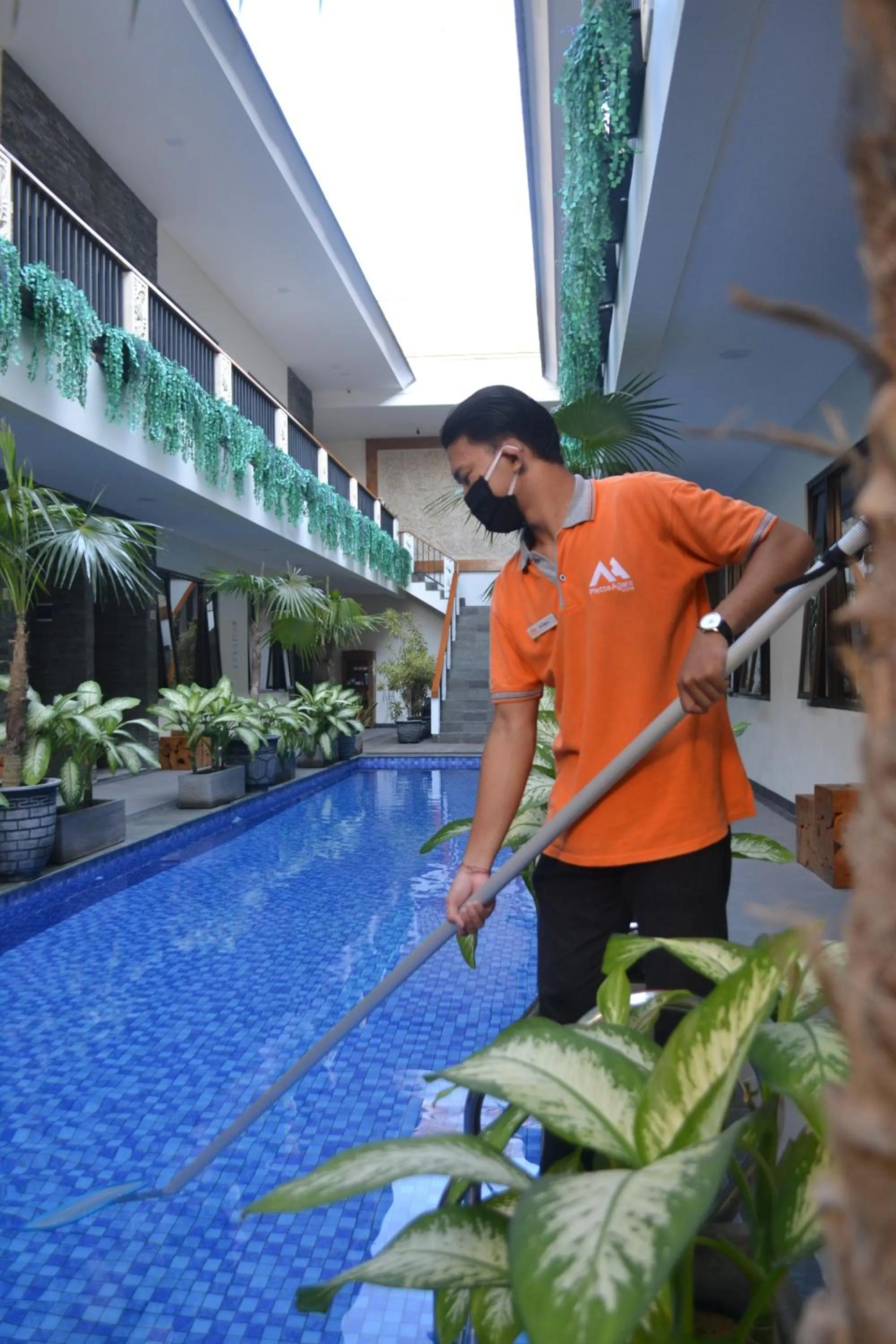 Staff in Metta Agara