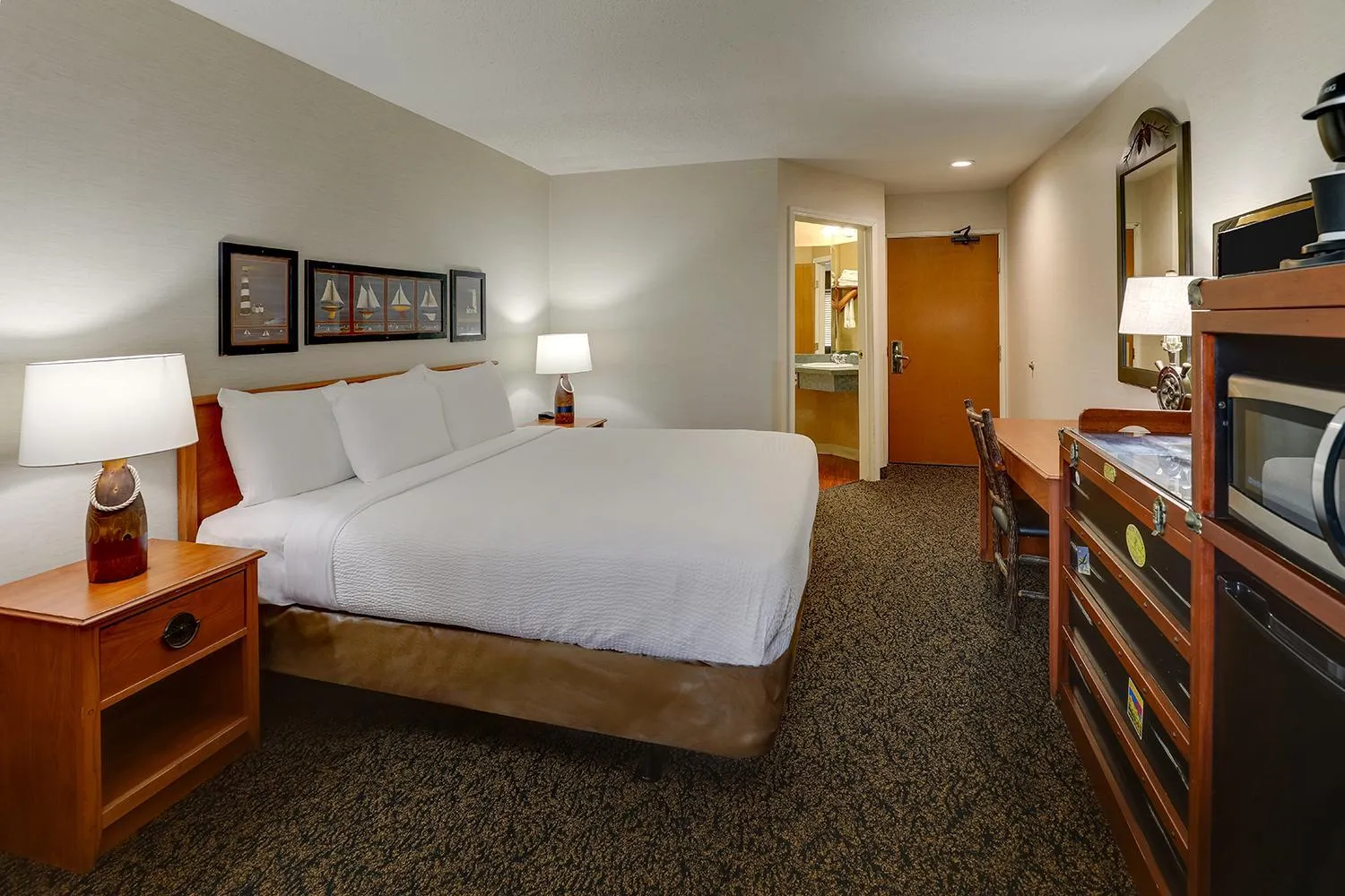 Bed in Stoney Creek Hotel Peoria