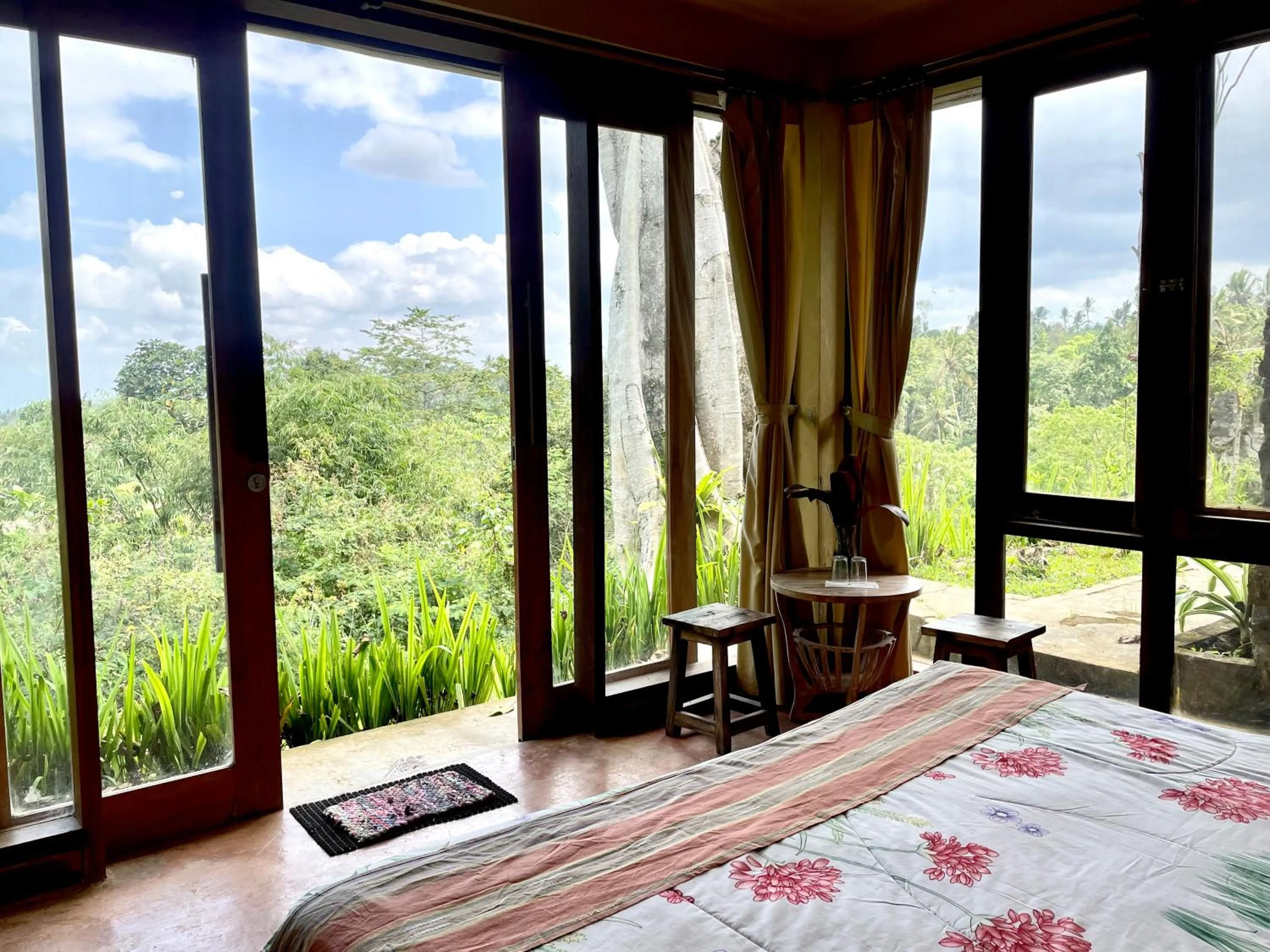 View (from property/room), Bed in Sang Tirta Resort