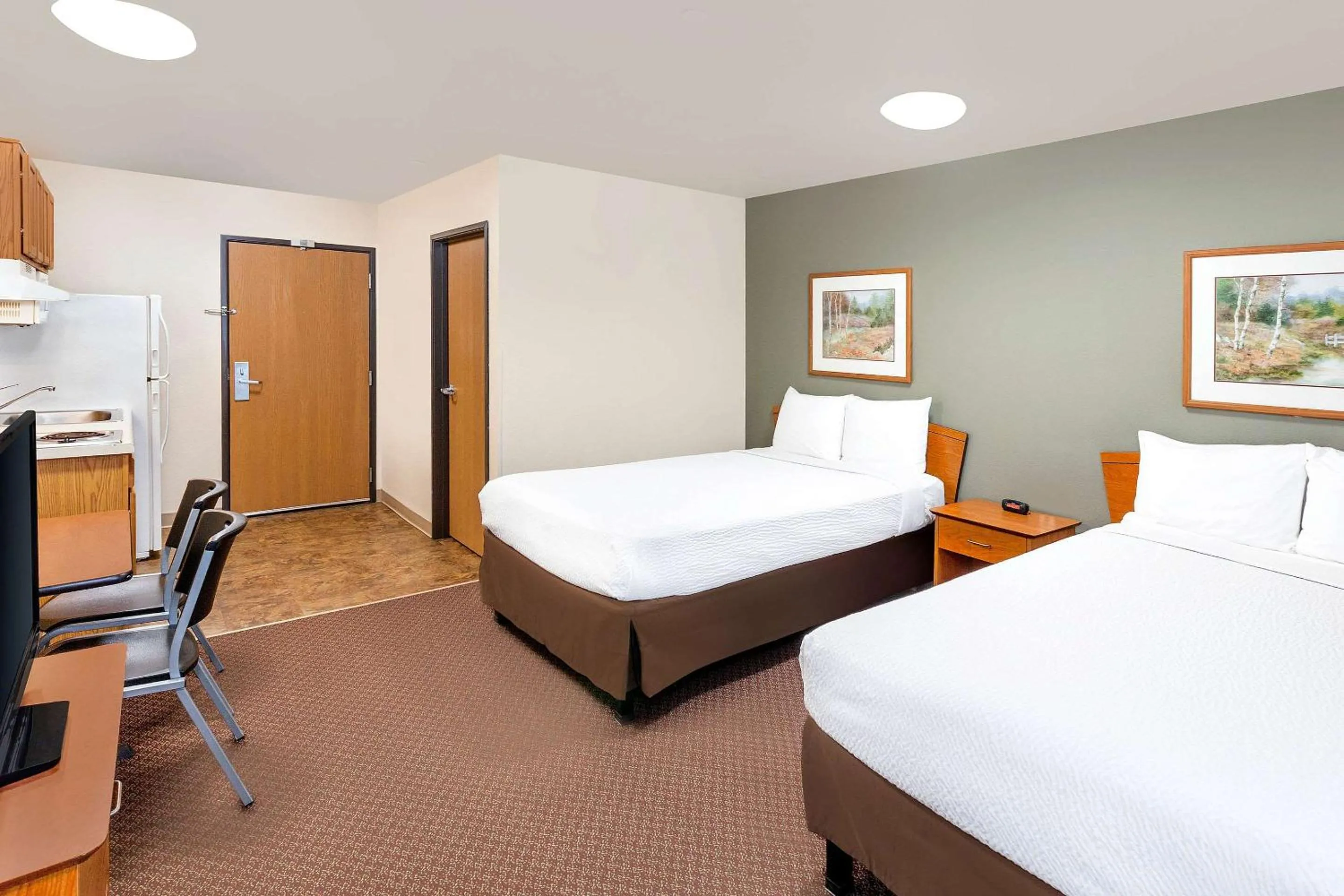 Double Room with Two Double Beds - Non-Smoking in WoodSpring Suites Sioux Falls