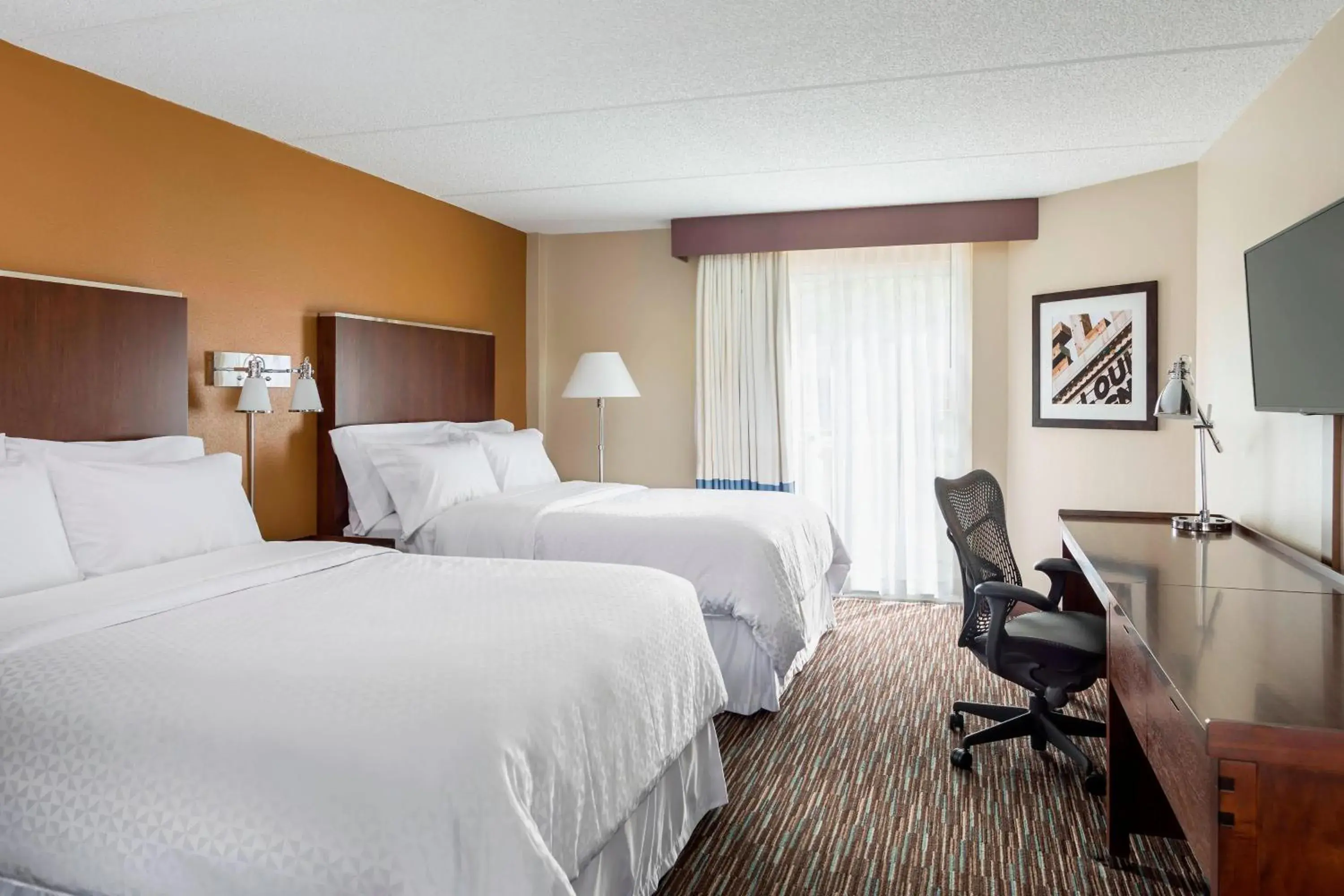 Deluxe Queen Room with Two Queen Beds in Four Points by Sheraton Buffalo Grove Deluxe Queen Room with Two Queen Beds in Four Points by Sheraton Buffalo Grove