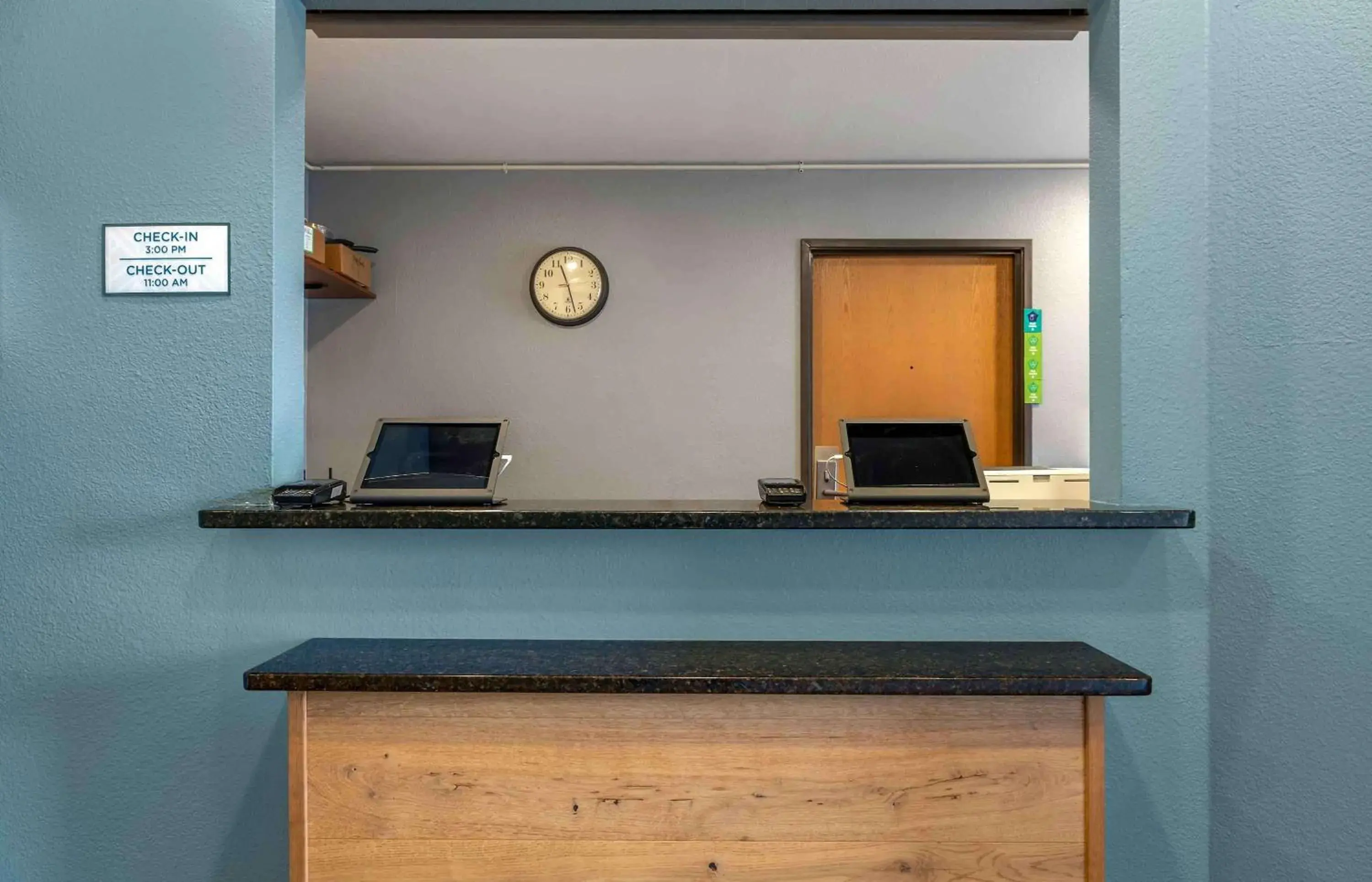 Lobby or reception in Extended Stay America Select Suites - Indianapolis - West Lobby or reception in Extended Stay America Select Suites - Indianapolis - West