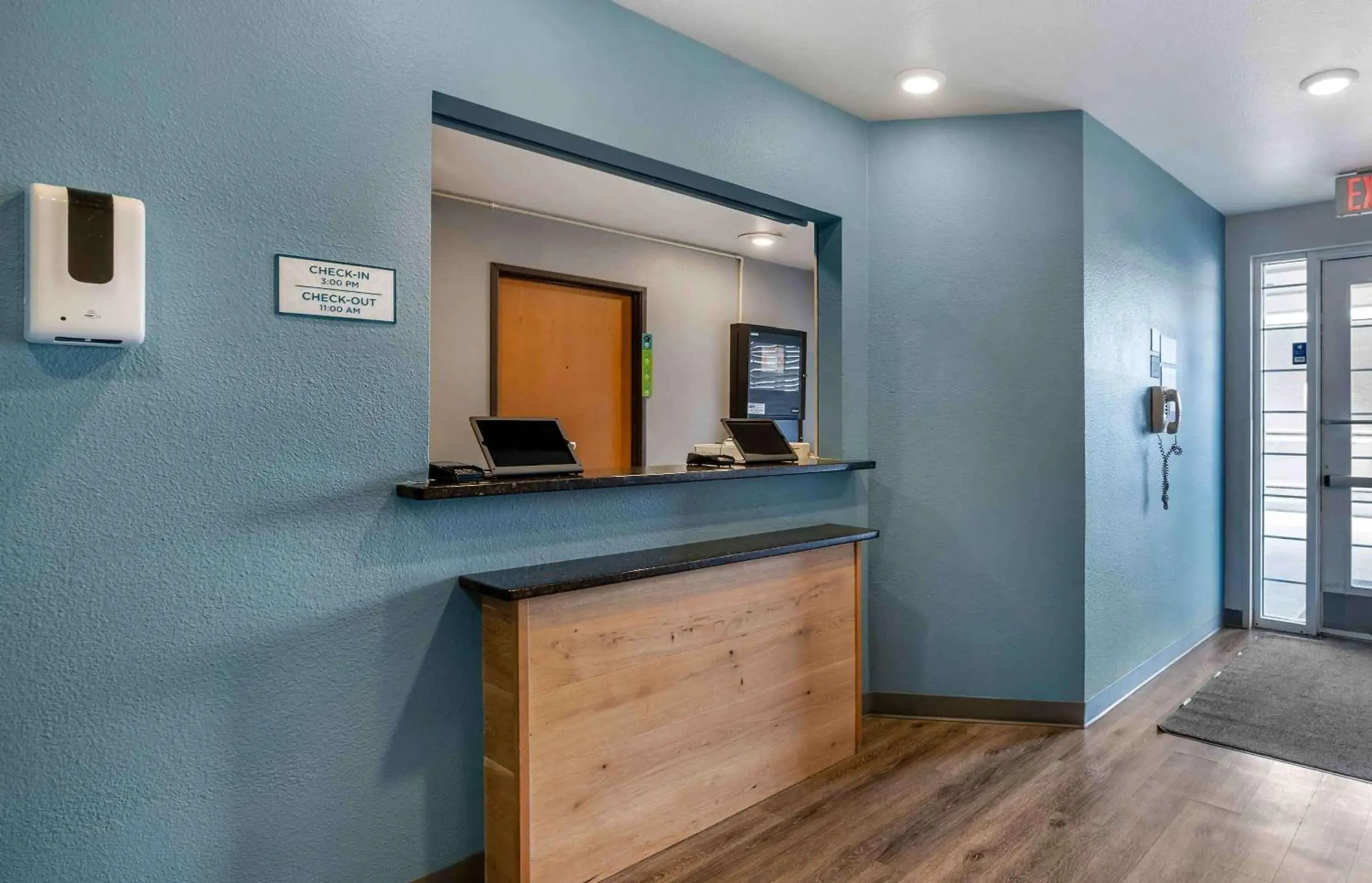 Lobby or reception in Extended Stay America Select Suites - Indianapolis - West Lobby or reception in Extended Stay America Select Suites - Indianapolis - West