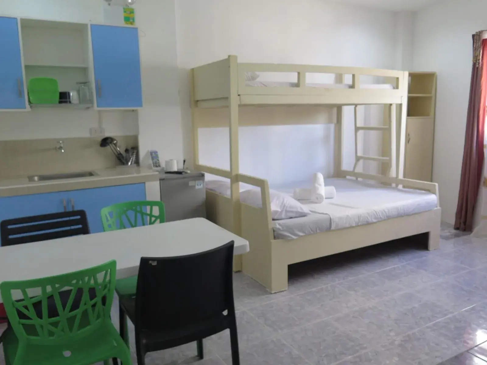 Bed in Cool Stay Inn Bed in Cool Stay Inn