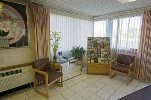 Seating area in Executive Inn