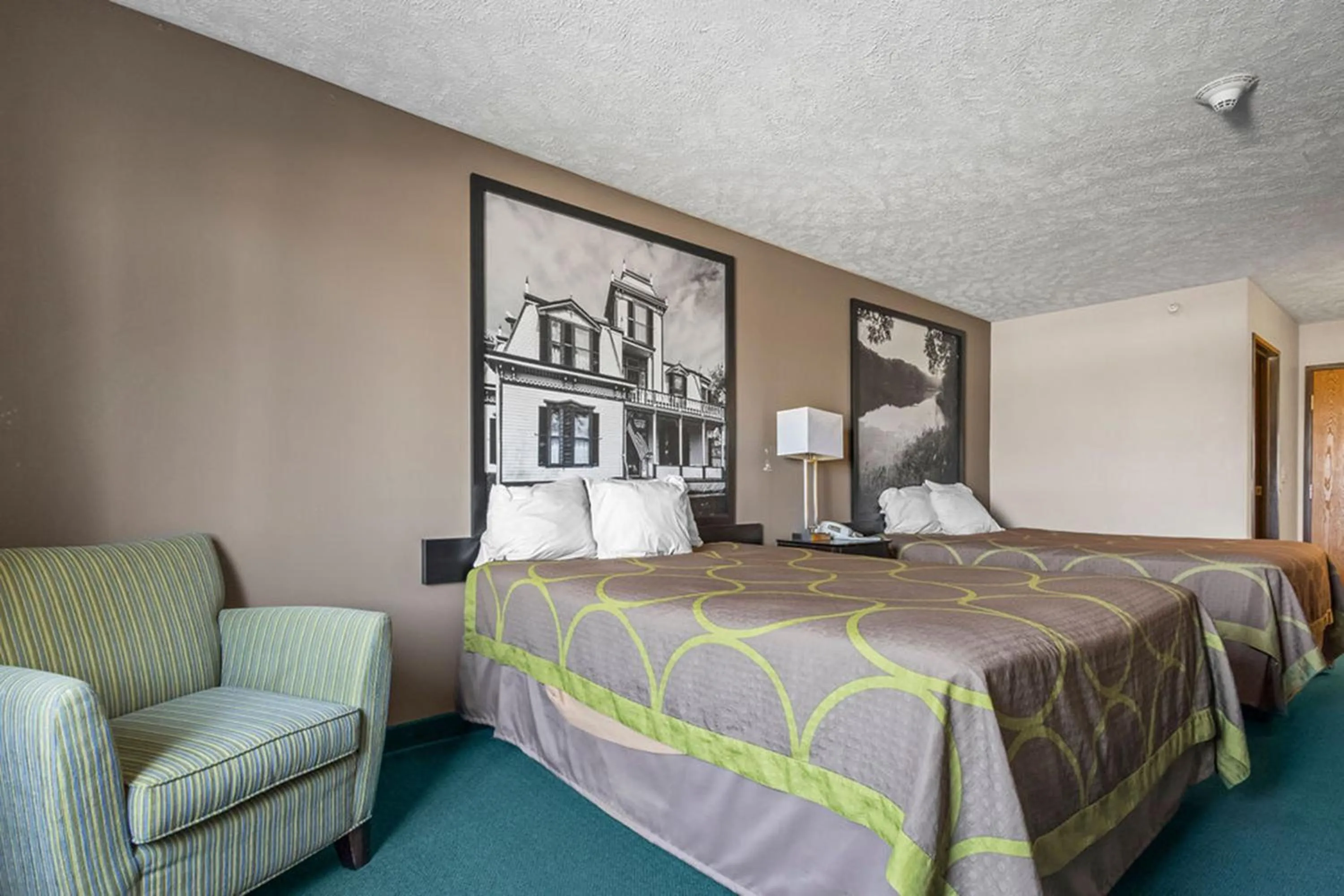 Bedroom, Bed in Burgundy Inn & Suites By OYO El Paso