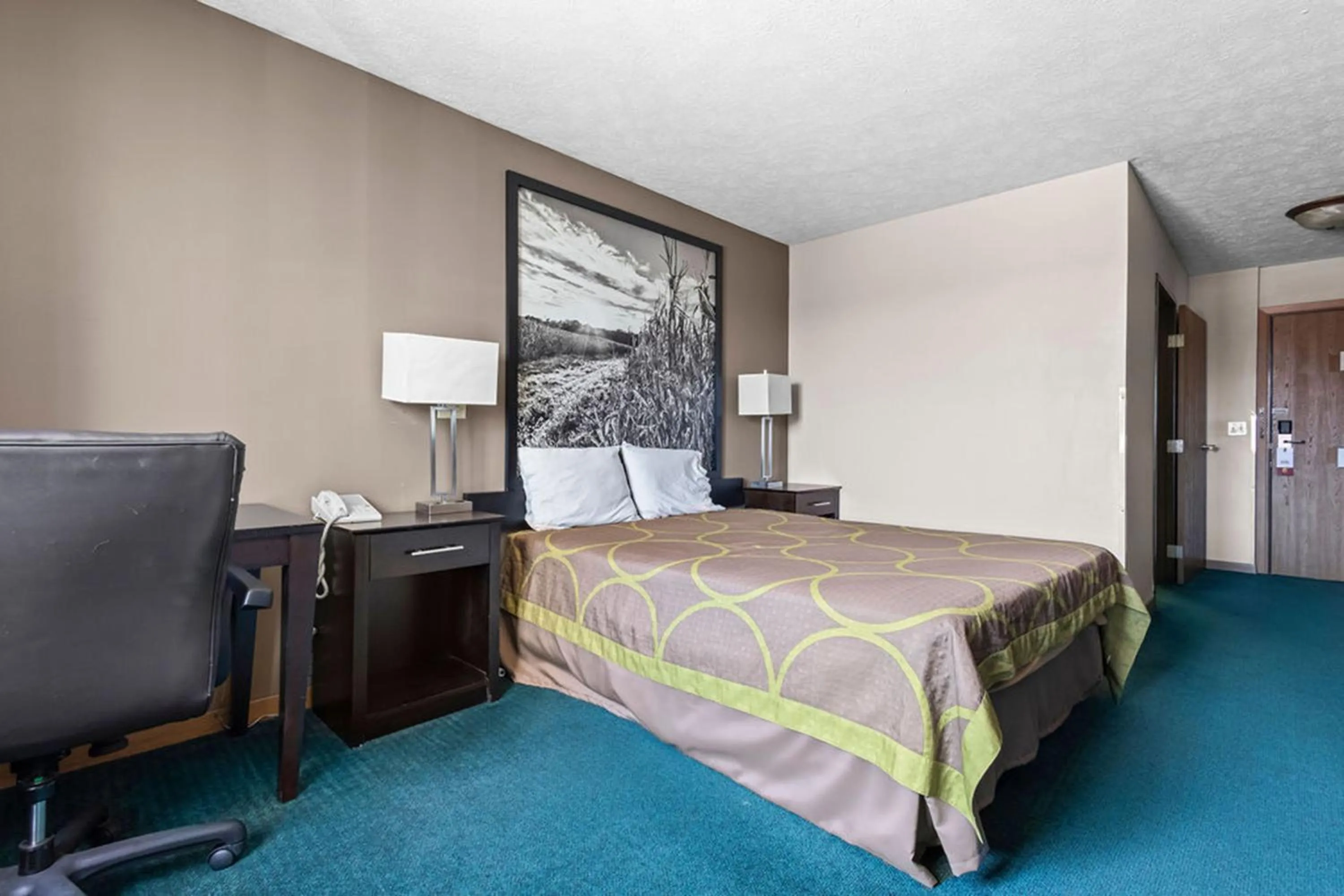 Bedroom, Bed in Burgundy Inn & Suites By OYO El Paso