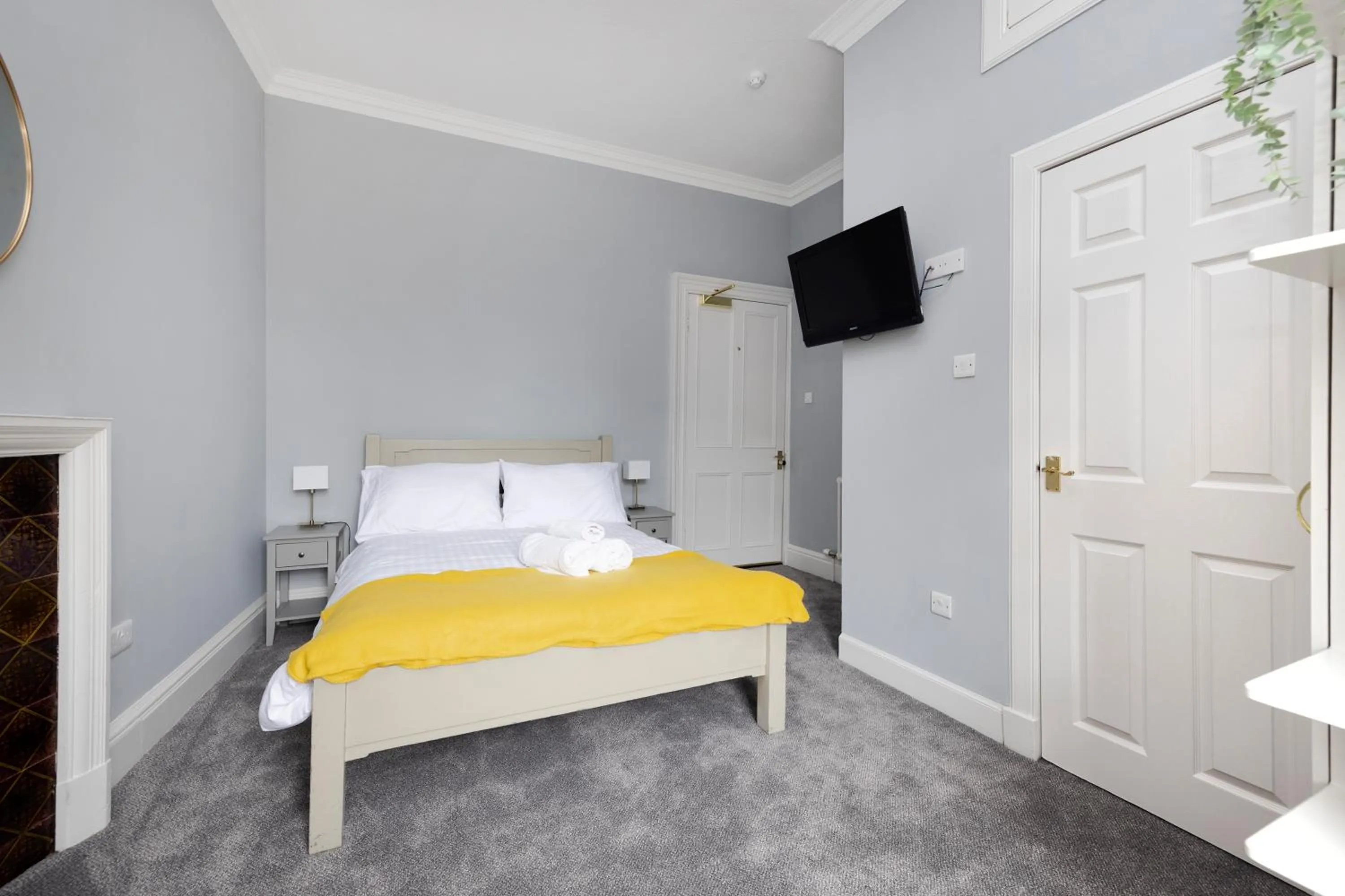 Bed in JOIVY Haymarket