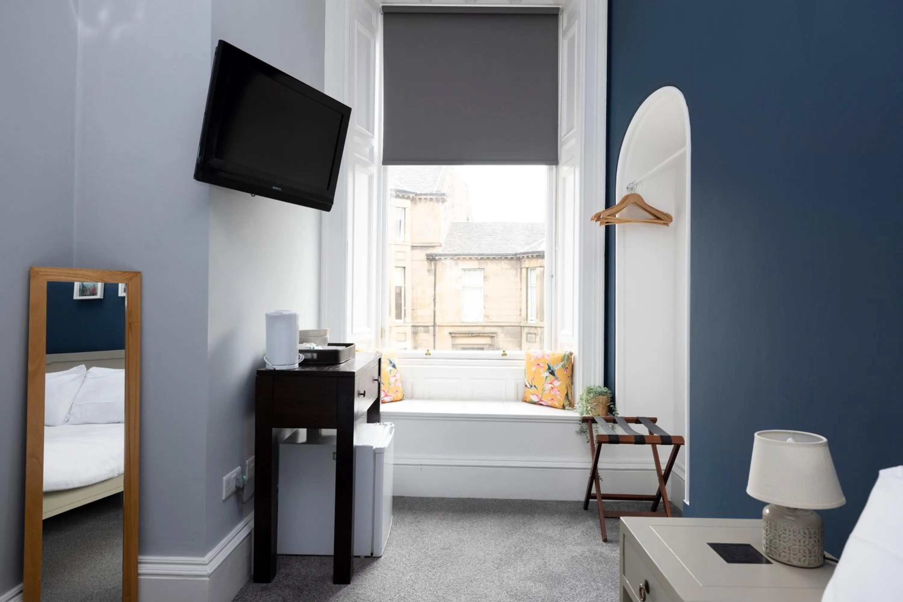 TV and multimedia, Bed in JOIVY Haymarket