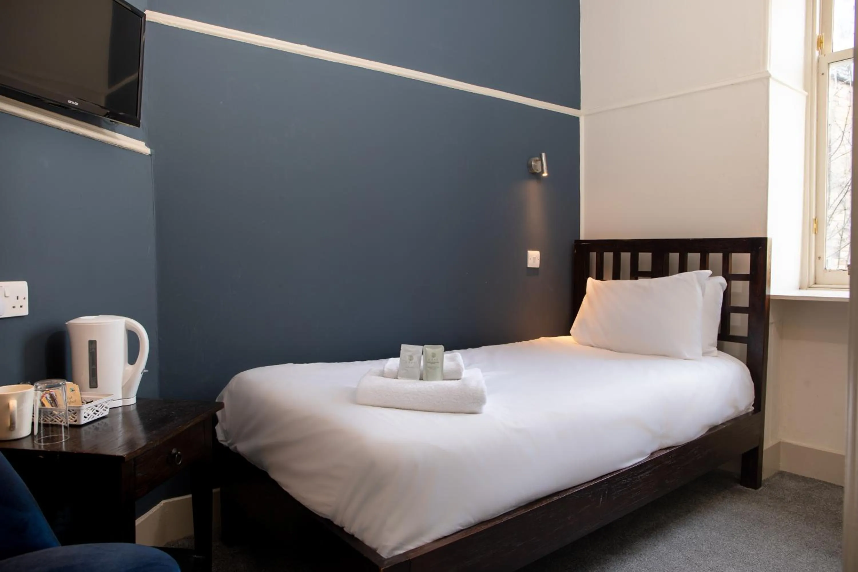 Bed in JOIVY Haymarket