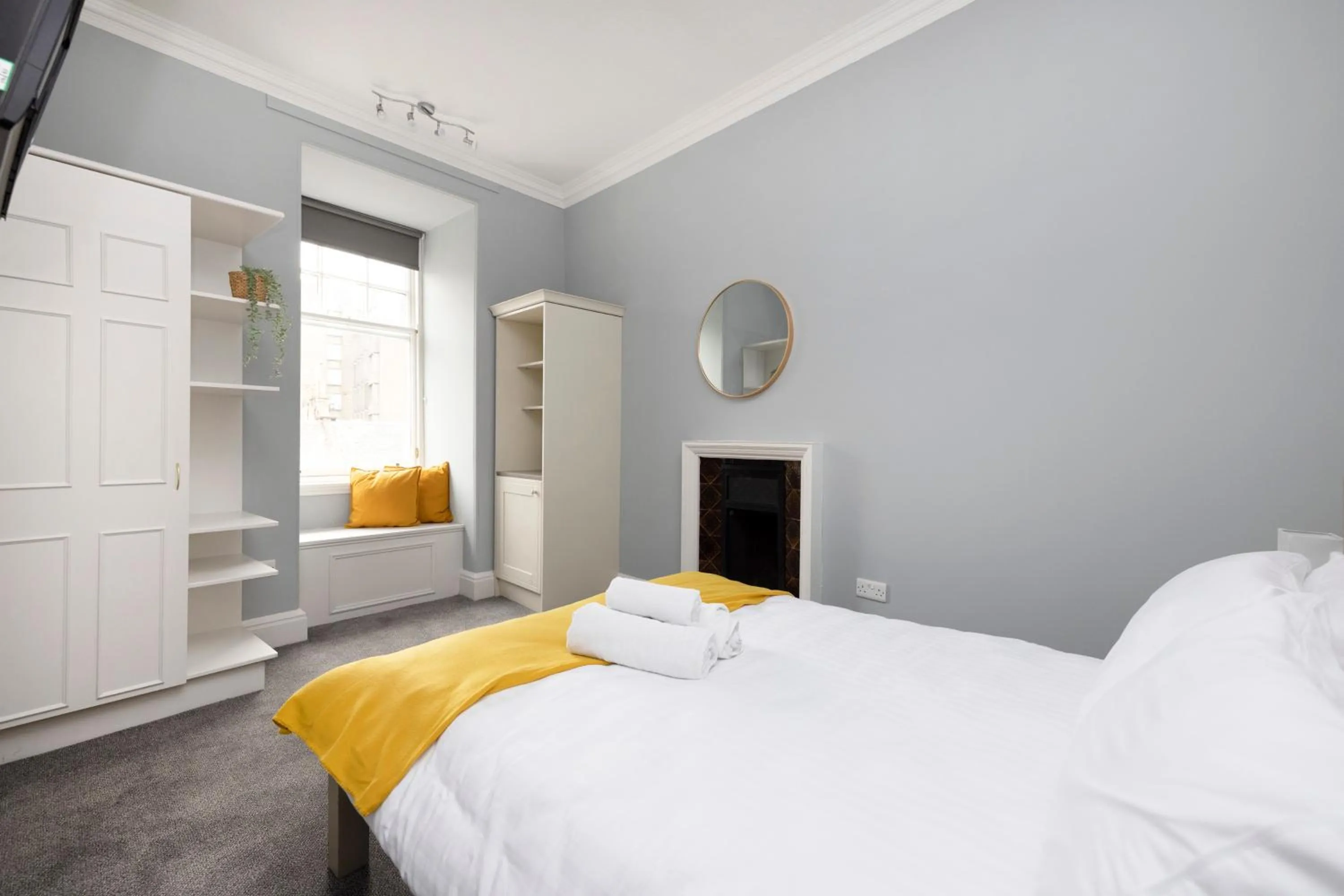 Bed in JOIVY Haymarket