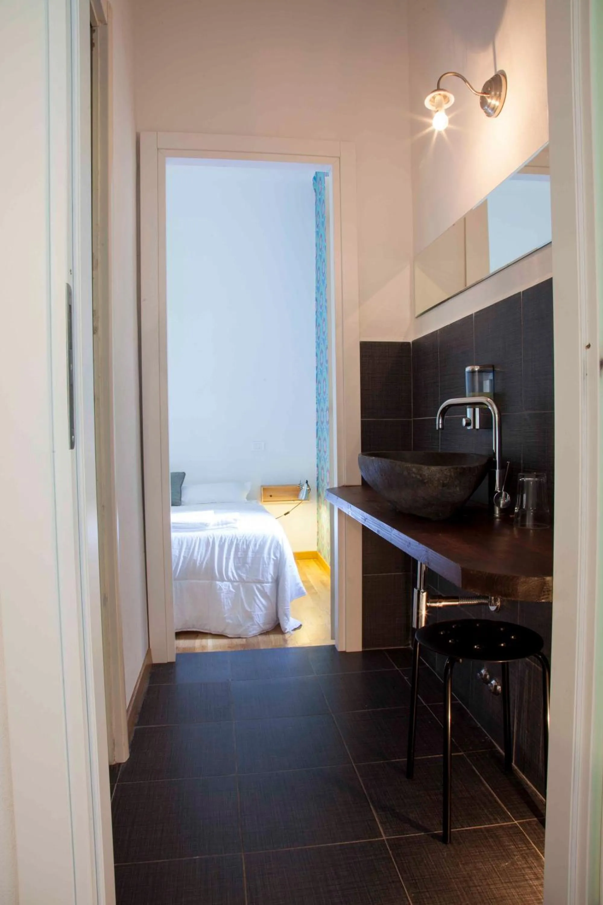 Toilet, Bed in Albergo delle Spezie