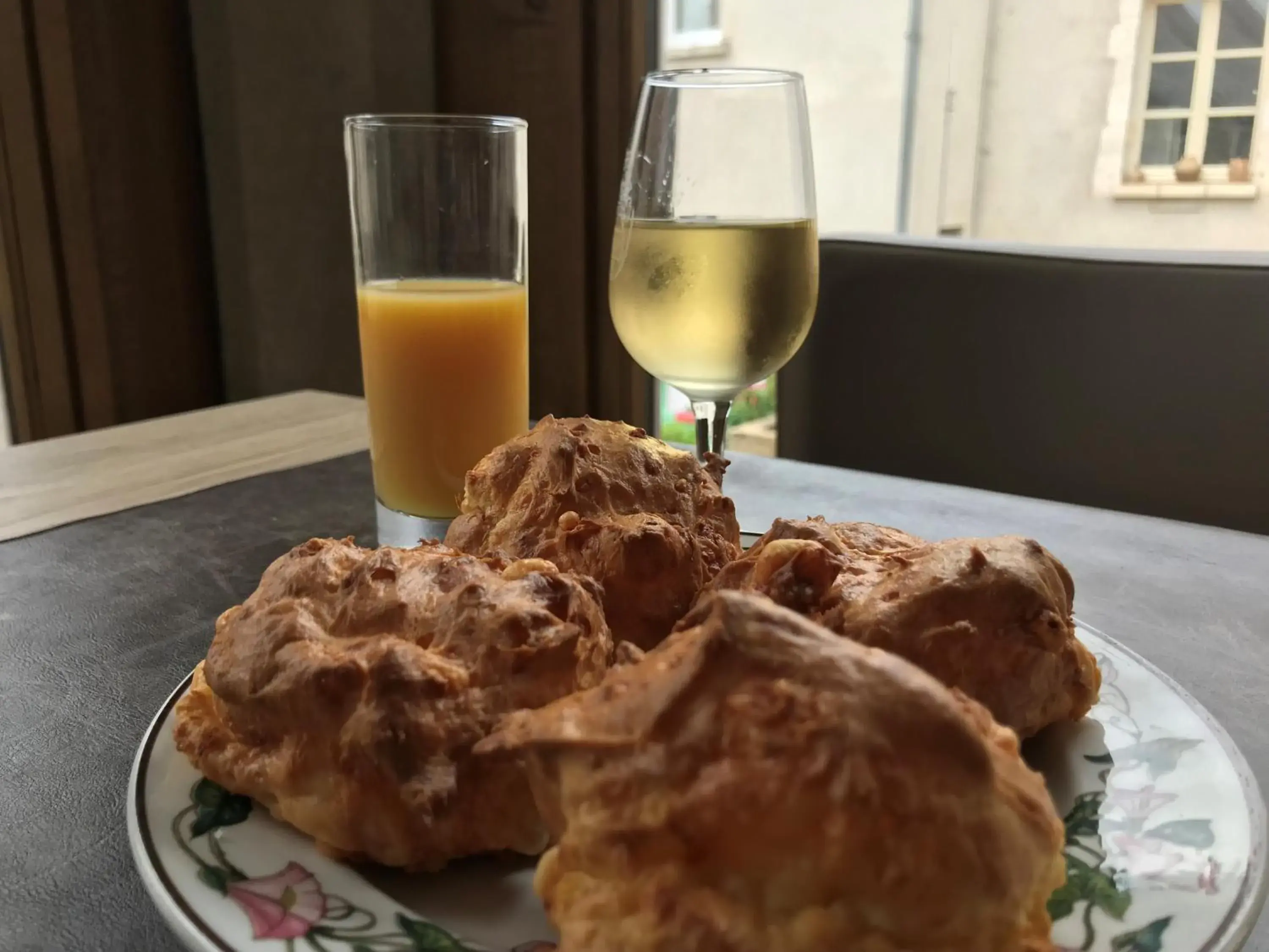 Restaurant/places to eat in LOGIS HOTEL - Le Relais Saint Vincent Restaurant/places to eat in LOGIS HOTEL - Le Relais Saint Vincent