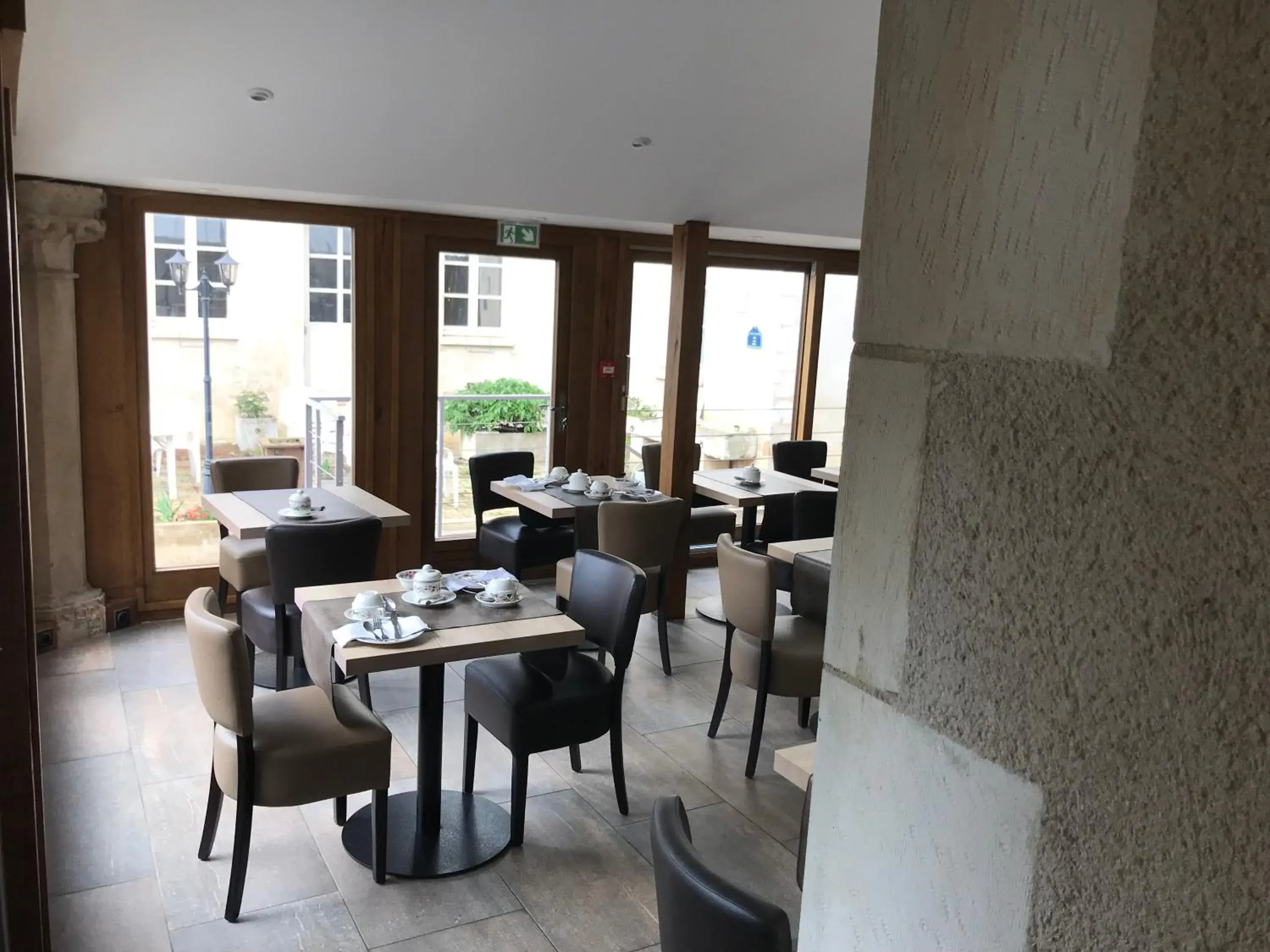 Breakfast in LOGIS HOTEL - Le Relais Saint Vincent Breakfast in LOGIS HOTEL - Le Relais Saint Vincent