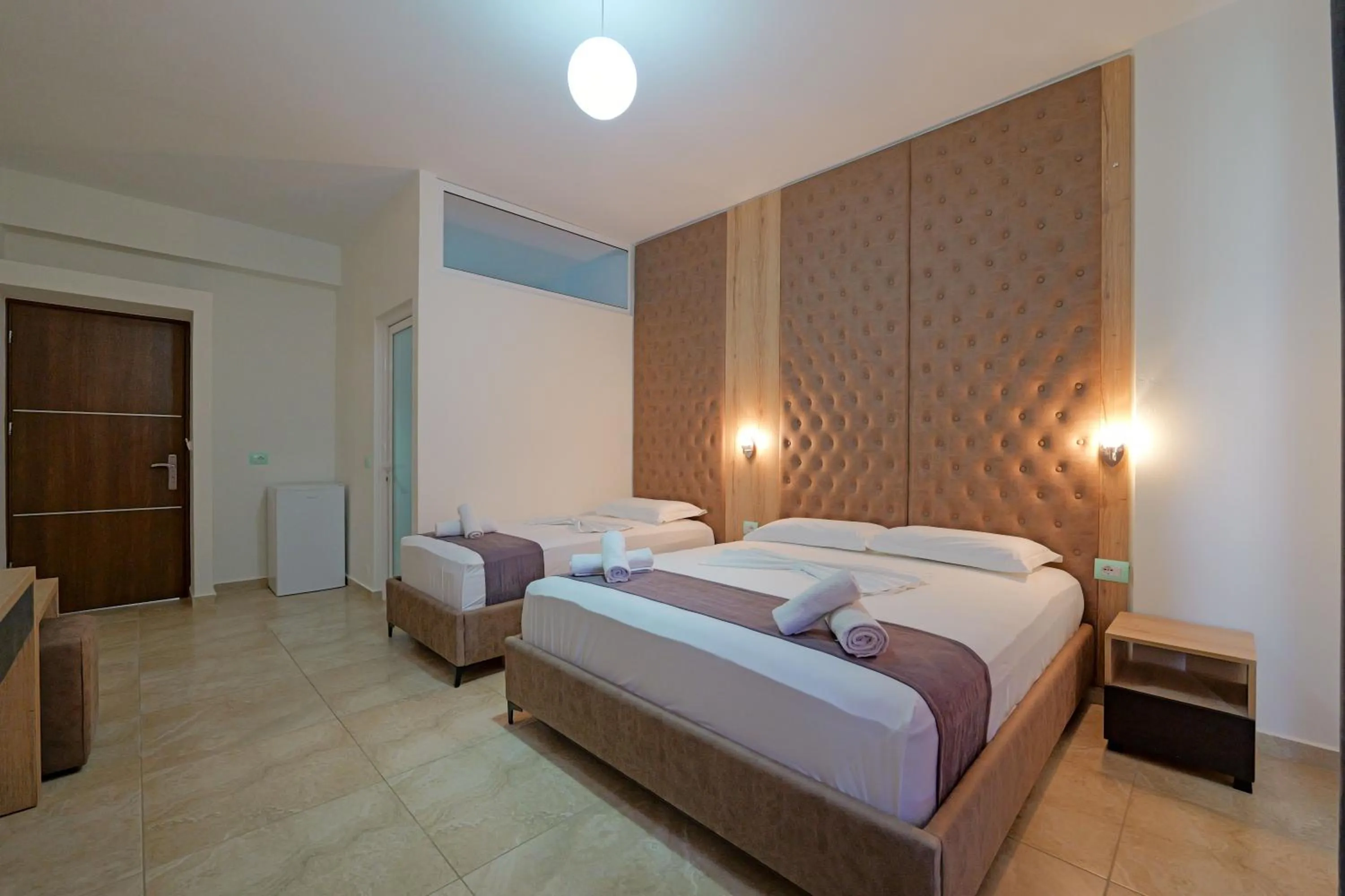 Bed in Hotel Esmerald Ksamil