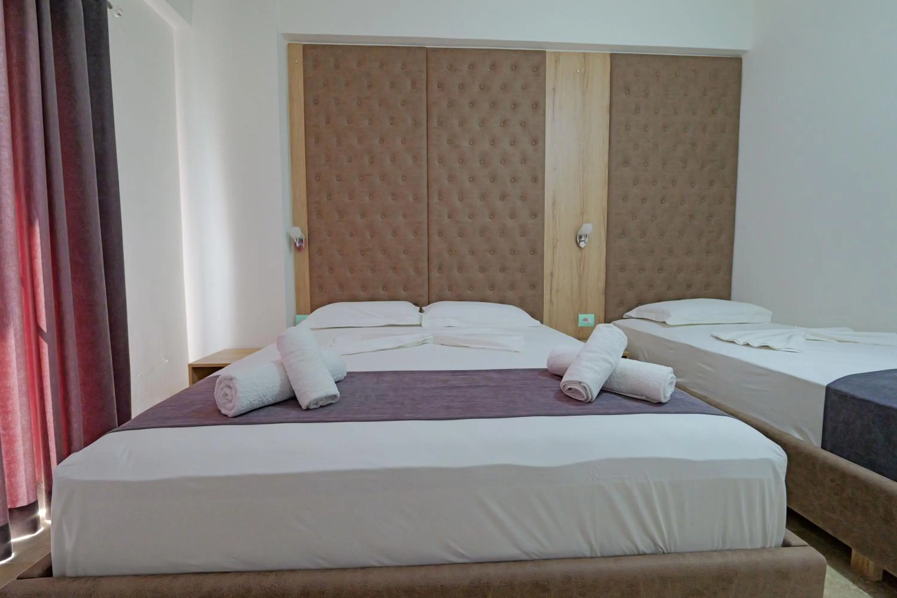 Bed in Hotel Esmerald Ksamil